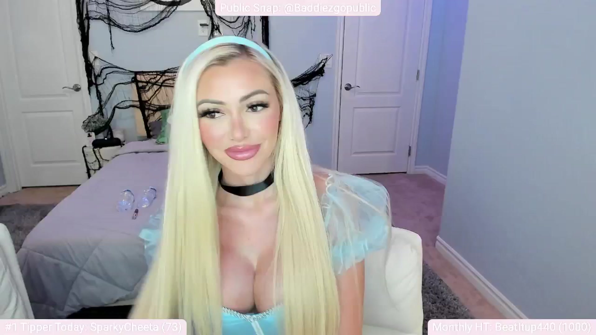 Gallery image thumbnail from AaliyahRosee's myfreecams stream on, 10/17/2024, 04:14 image 19 of 20