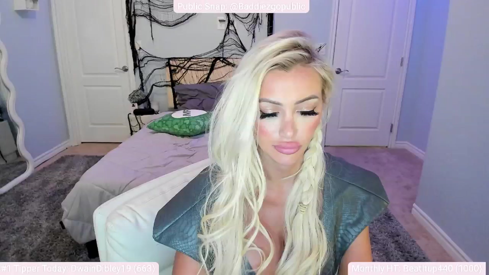 Gallery image thumbnail from AaliyahRosee's myfreecams stream on, 10/19/2024, 08:22 image 20 of 20