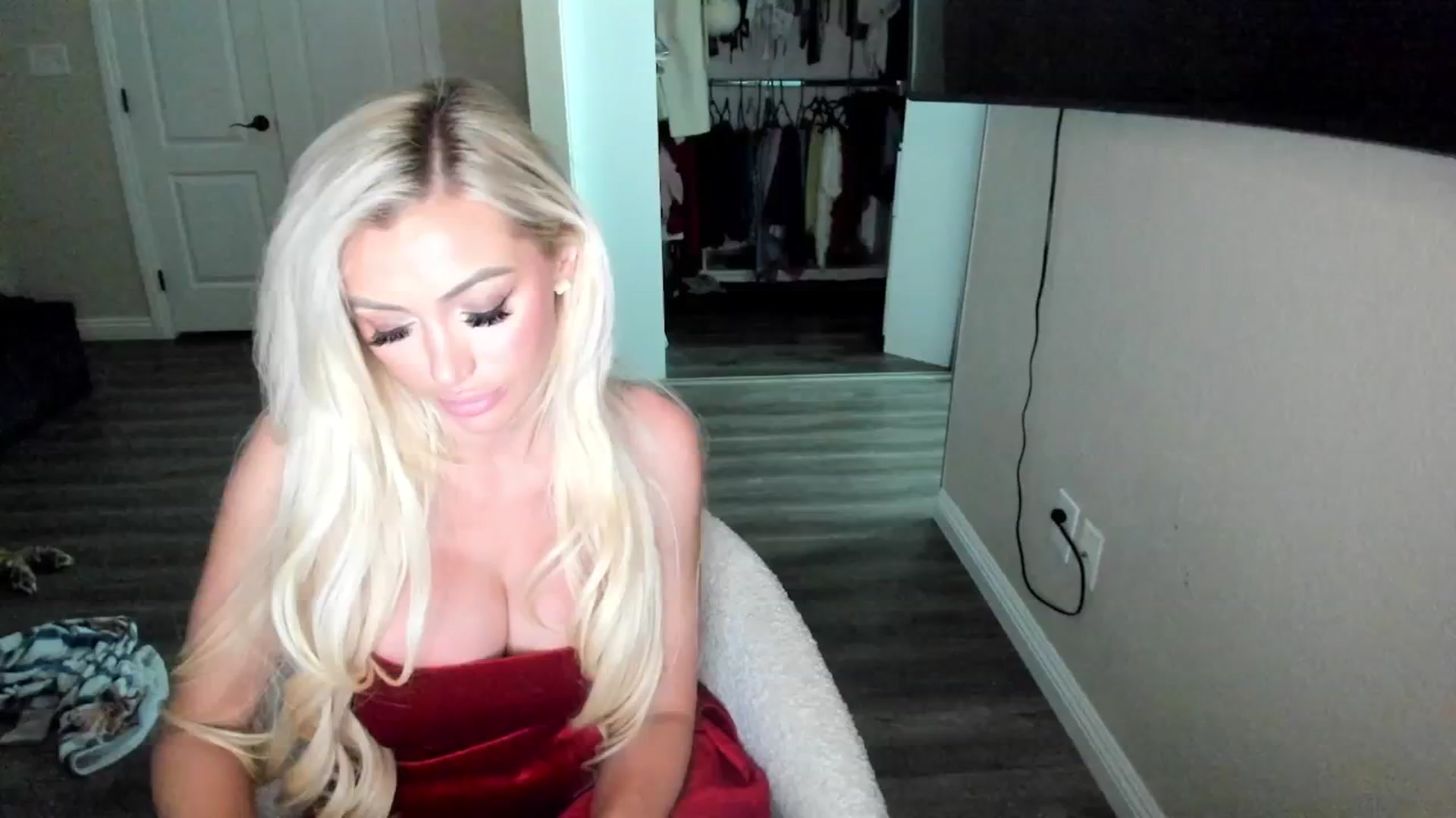 Gallery image thumbnail from AaliyahRosee's myfreecams stream on, 12/30/2024, 08:41 image 19 of 20