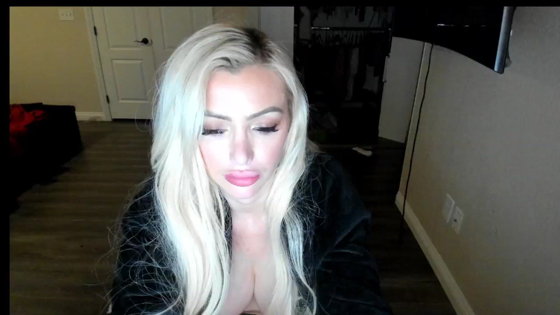 Gallery image thumbnail from AaliyahRosee's myfreecams stream on, 01/03/2025, 09:36 image 13 of 20