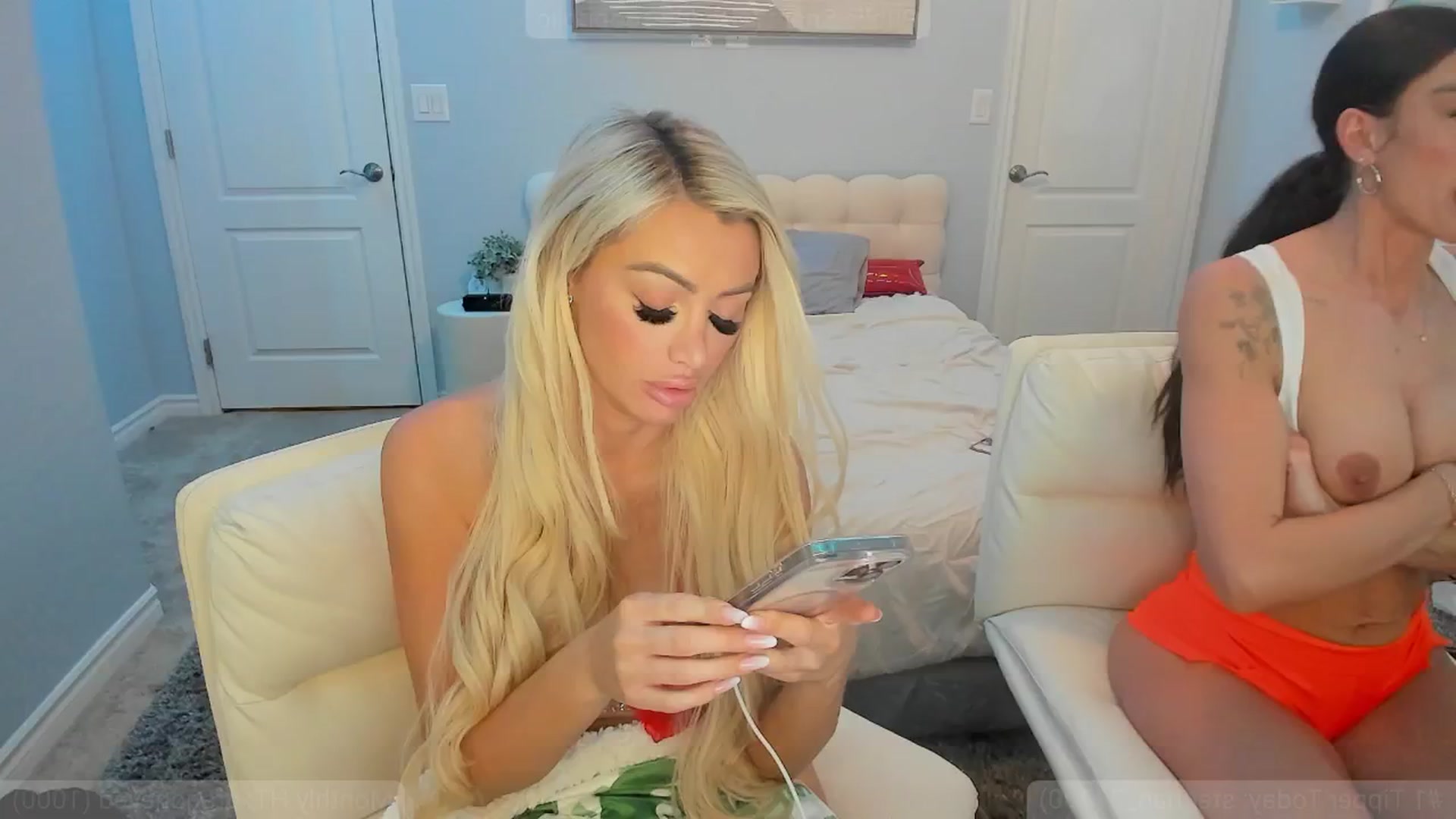 Gallery image thumbnail from AaliyahRosee's myfreecams stream on, 01/11/2025, 07:24 image 6 of 20