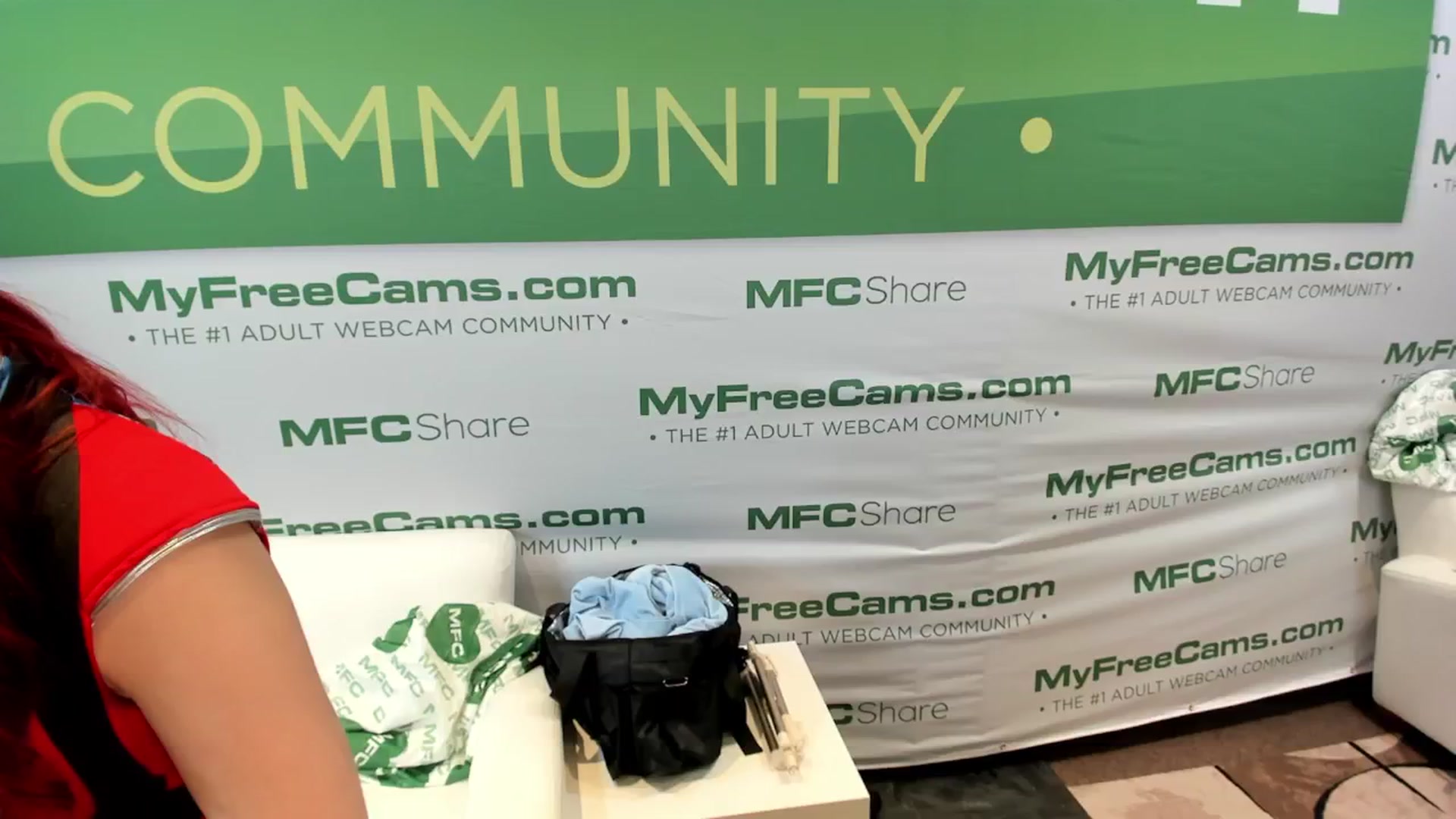 Gallery image thumbnail from AaliyahRosee's myfreecams stream on, 01/24/2025, 03:36 image 12 of 20