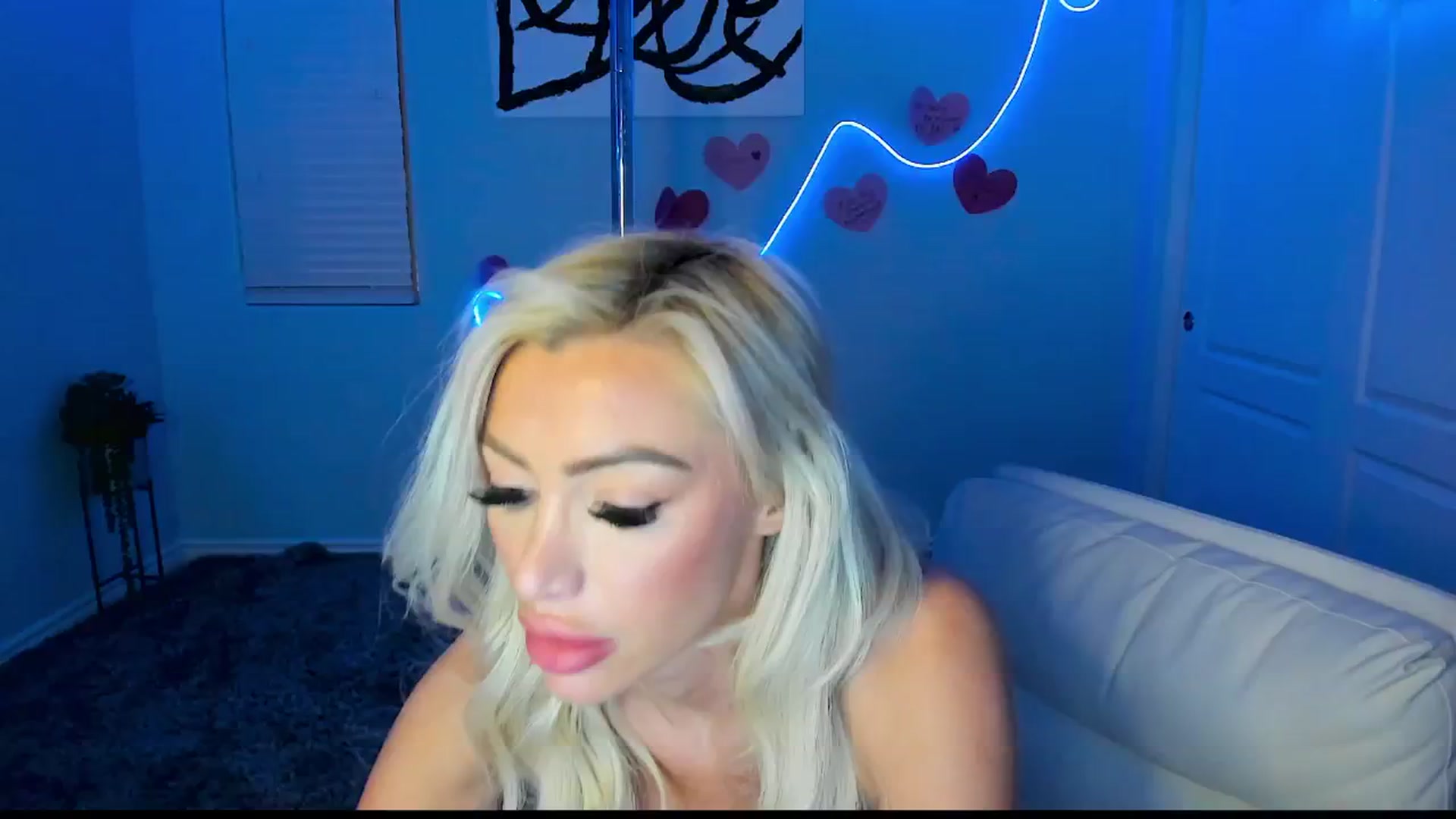 Gallery image thumbnail from AaliyahRosee's myfreecams stream on, 02/23/2025, 07:11 image 8 of 20