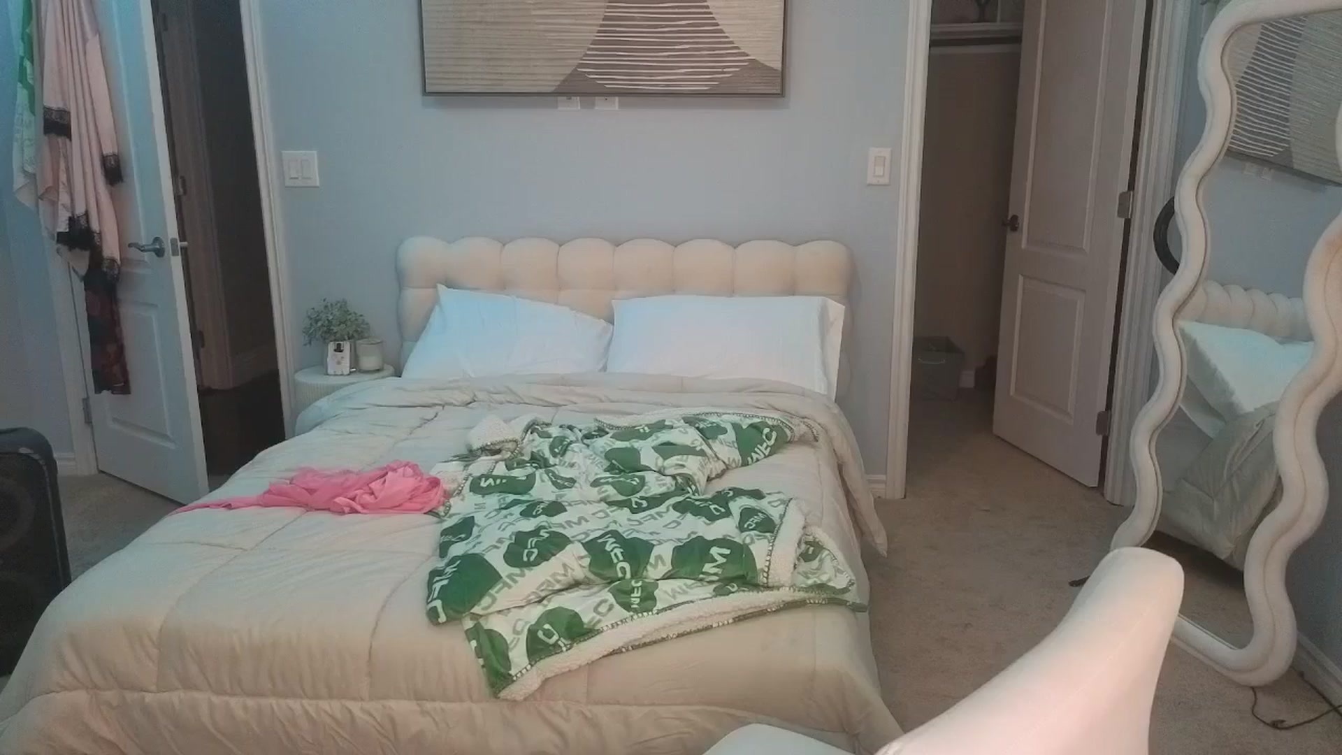 Gallery image thumbnail from AaliyahRosee's myfreecams stream on, 07/04/2025, 05:55 image 18 of 20