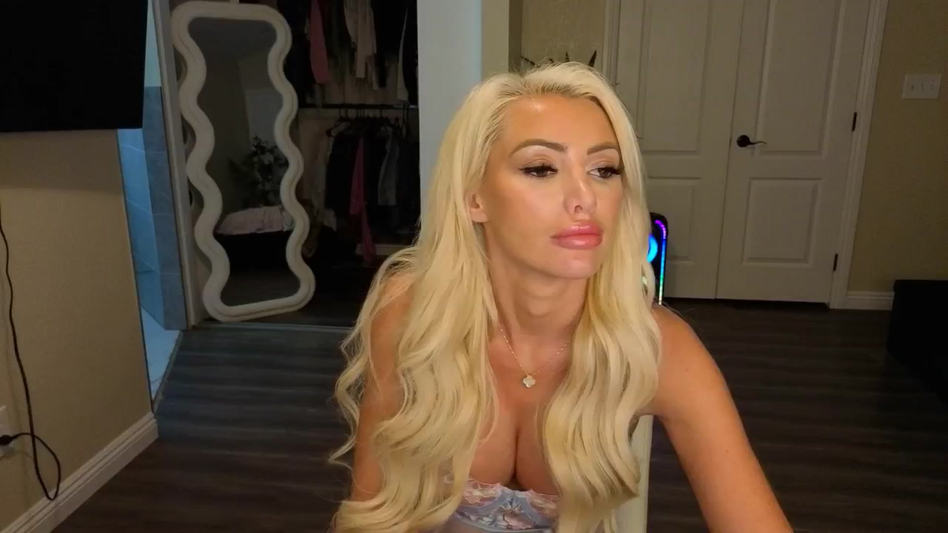 Gallery image thumbnail from AaliyahRosee's myfreecams stream on, 08/28/2025, 04:59 image 19 of 20