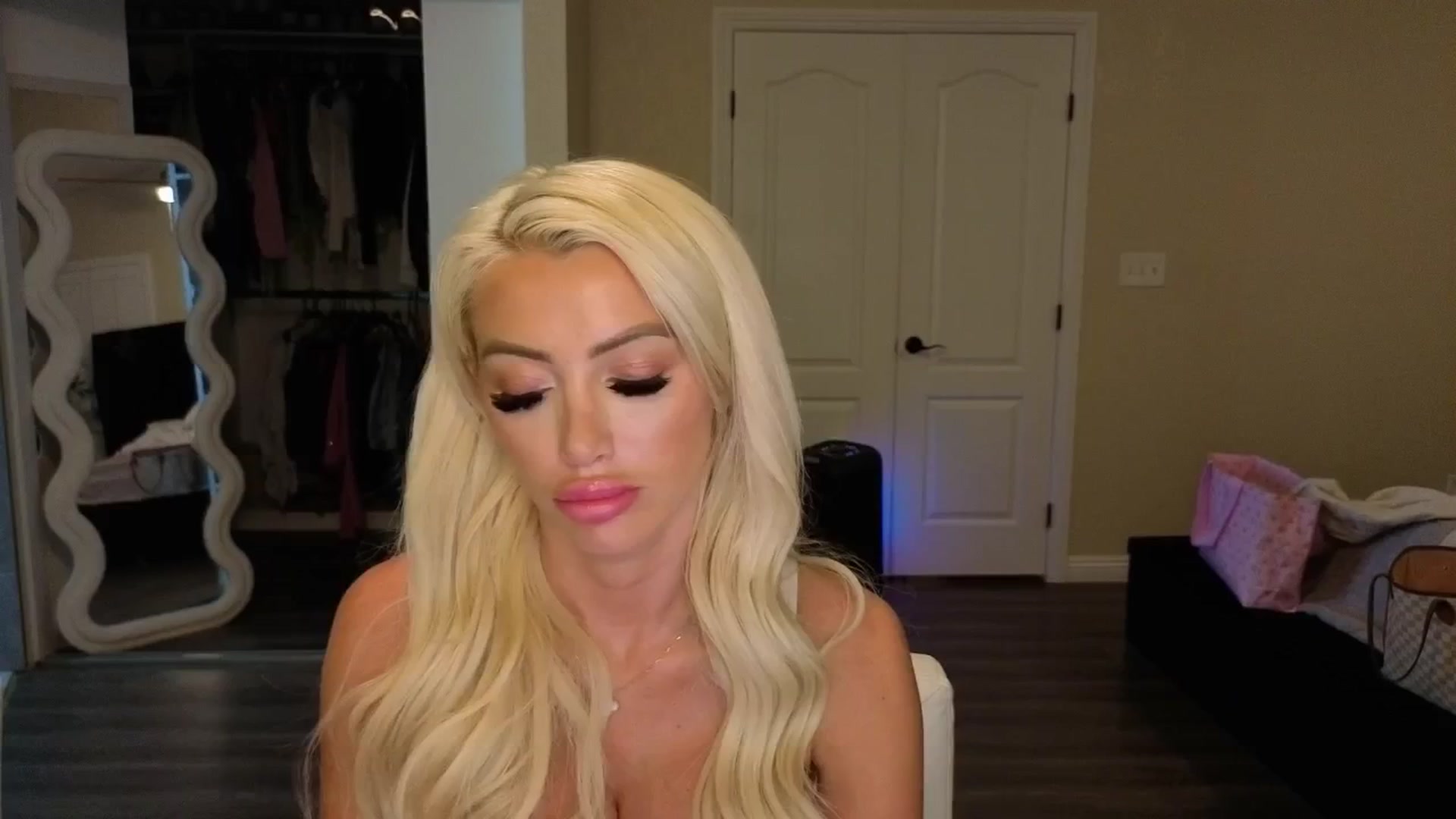 Gallery image thumbnail from AaliyahRosee's myfreecams stream on, 08/30/2025, 05:41 image 9 of 20