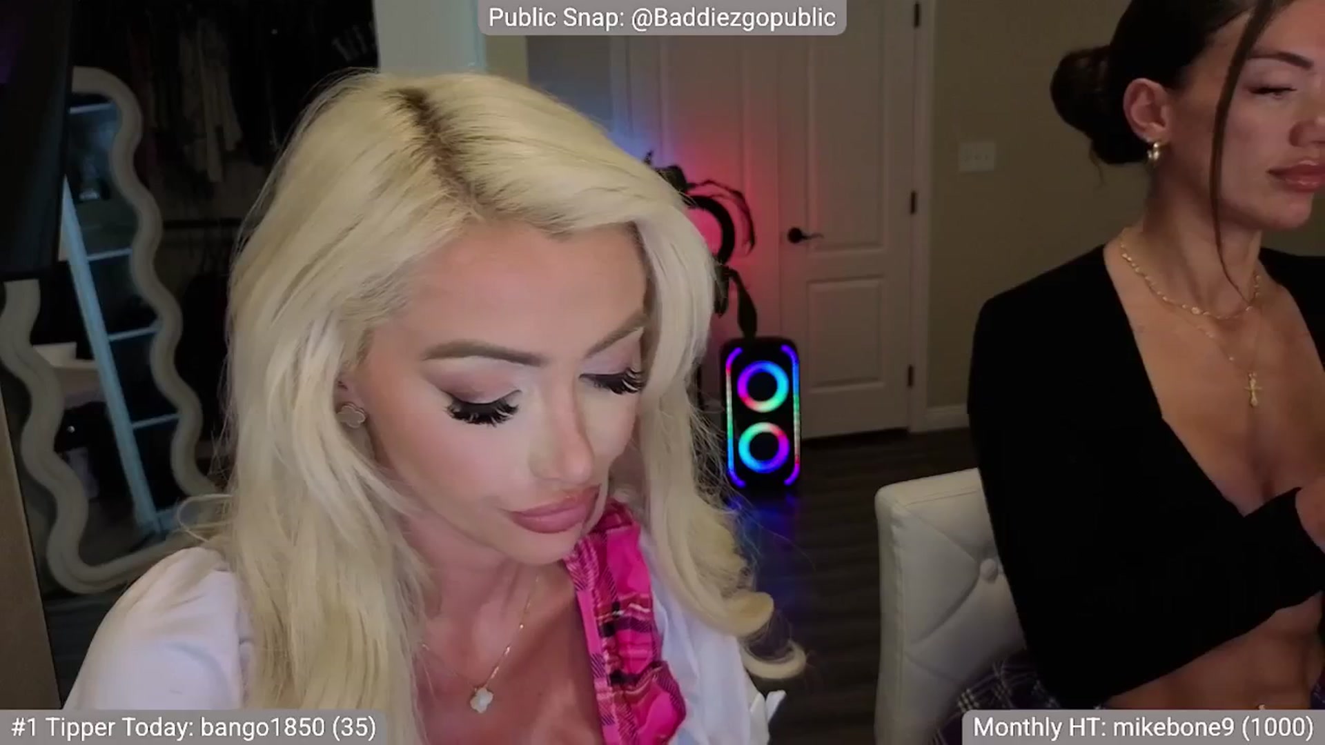 Gallery image thumbnail from AaliyahRosee's myfreecams stream on, 10/12/2025, 02:37 image 11 of 20
