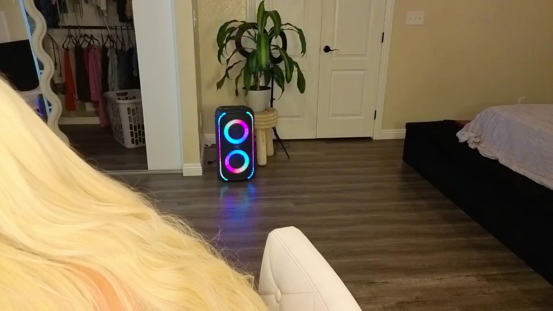 Gallery image thumbnail from AaliyahRosee's myfreecams stream on, 10/23/2025, 02:45 image 8 of 20