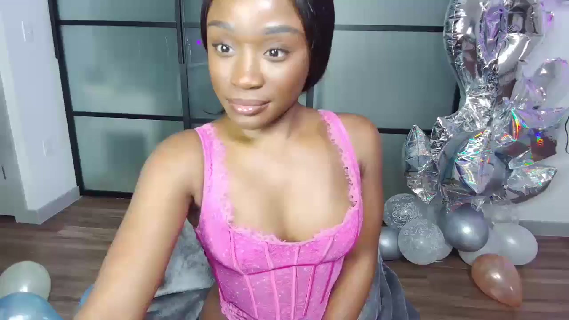Gallery image thumbnail from AaliyahT's myfreecams stream on, 07/30/2024, 08:09 image 1 of 20