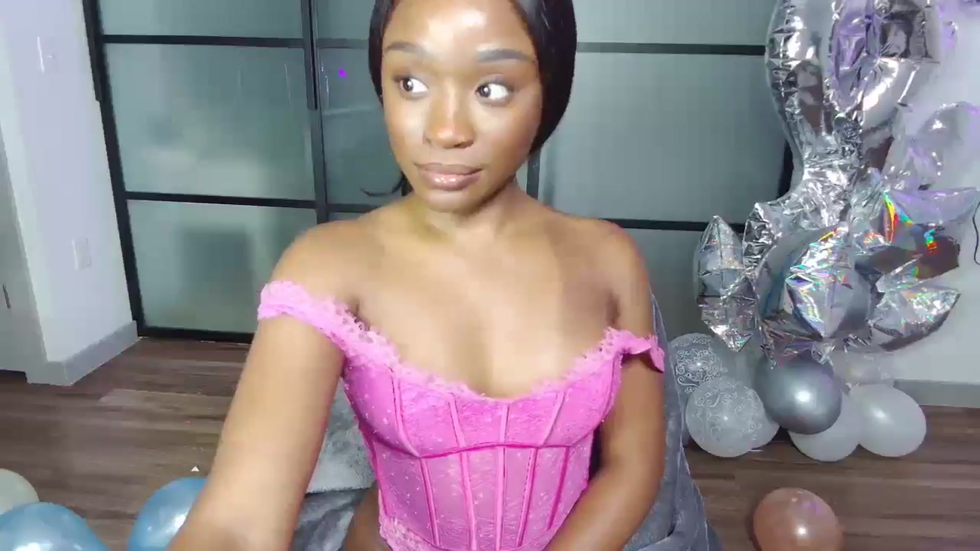 Gallery image thumbnail from AaliyahT's myfreecams stream on, 07/30/2024, 08:09 image 16 of 20