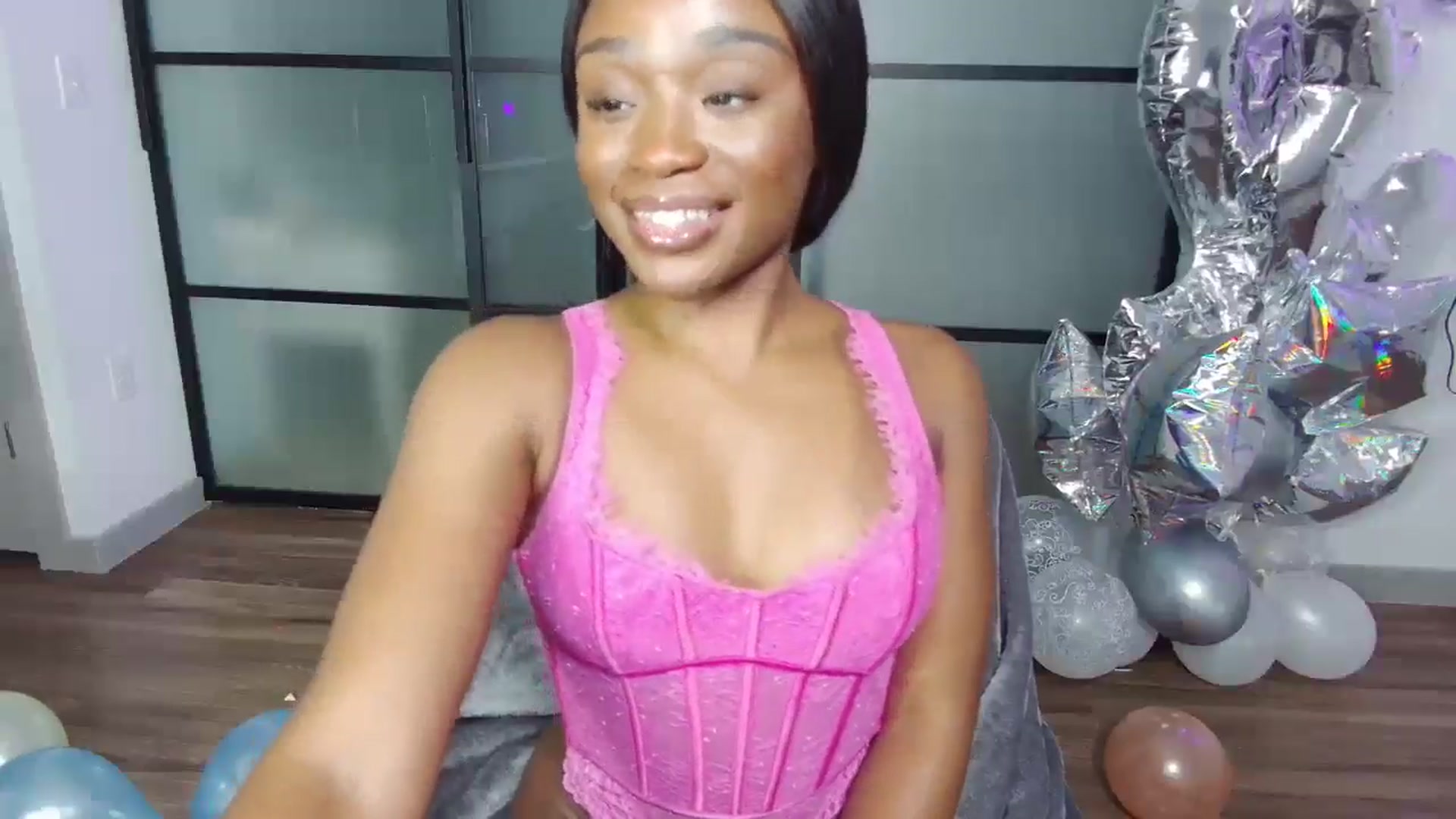 Gallery image thumbnail from AaliyahT's myfreecams stream on, 07/30/2024, 08:09 image 14 of 20