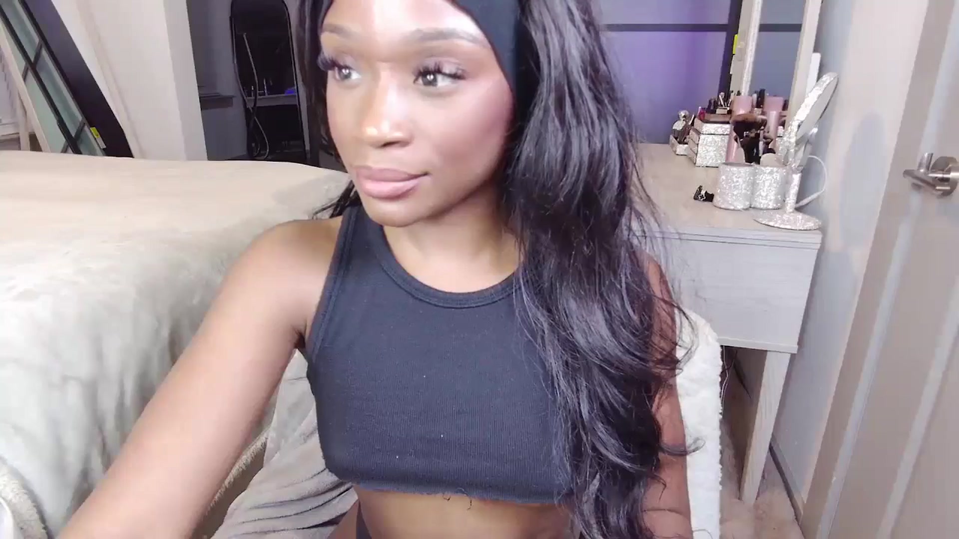 Gallery image thumbnail from AaliyahT's myfreecams stream on, 11/11/2024, 02:40 image 6 of 20