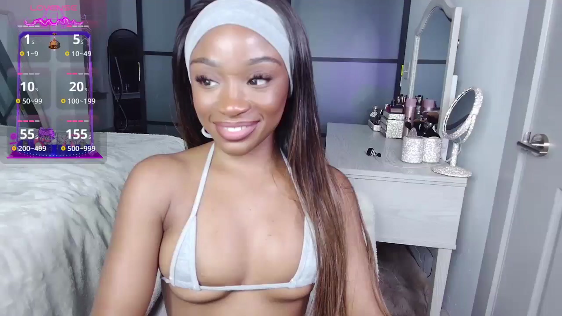 Gallery image thumbnail from AaliyahT's myfreecams stream on, 11/17/2024, 05:07 image 1 of 20
