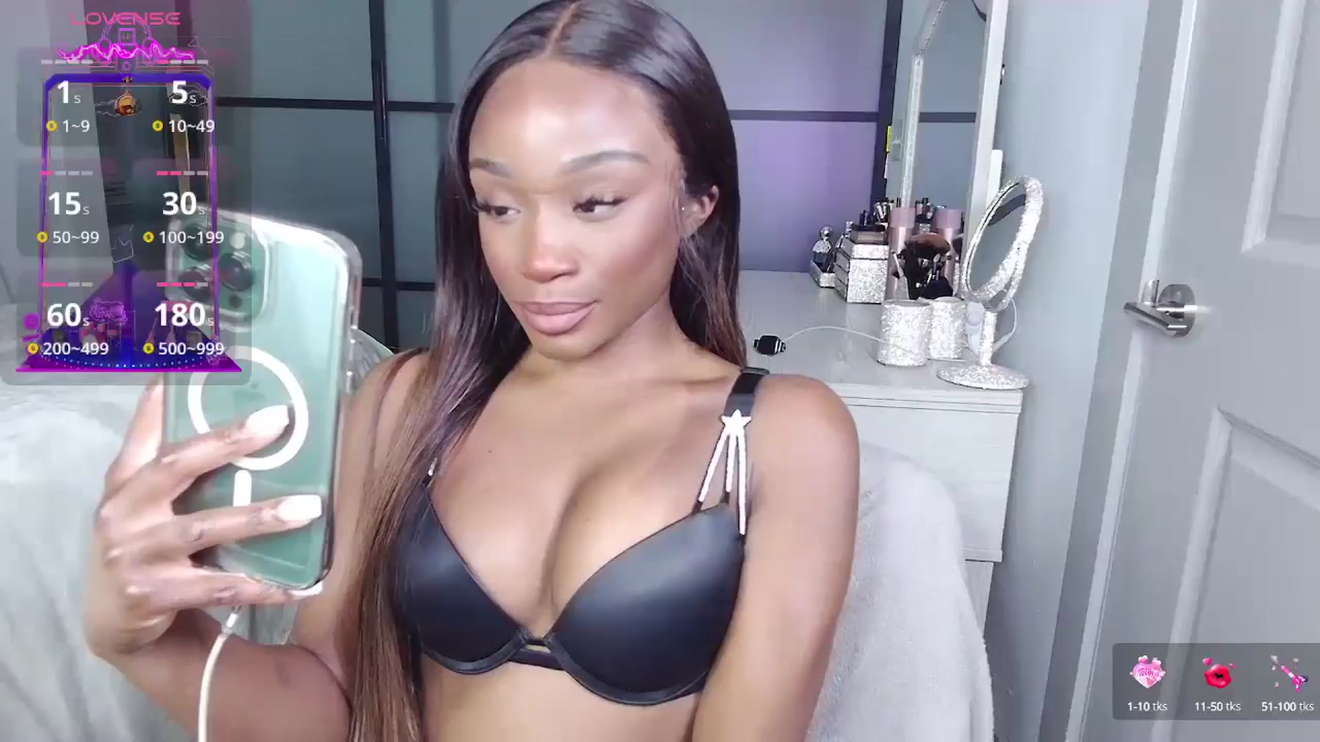 Gallery image thumbnail from AaliyahT's myfreecams stream on, 11/23/2024, 02:40 image 2 of 20