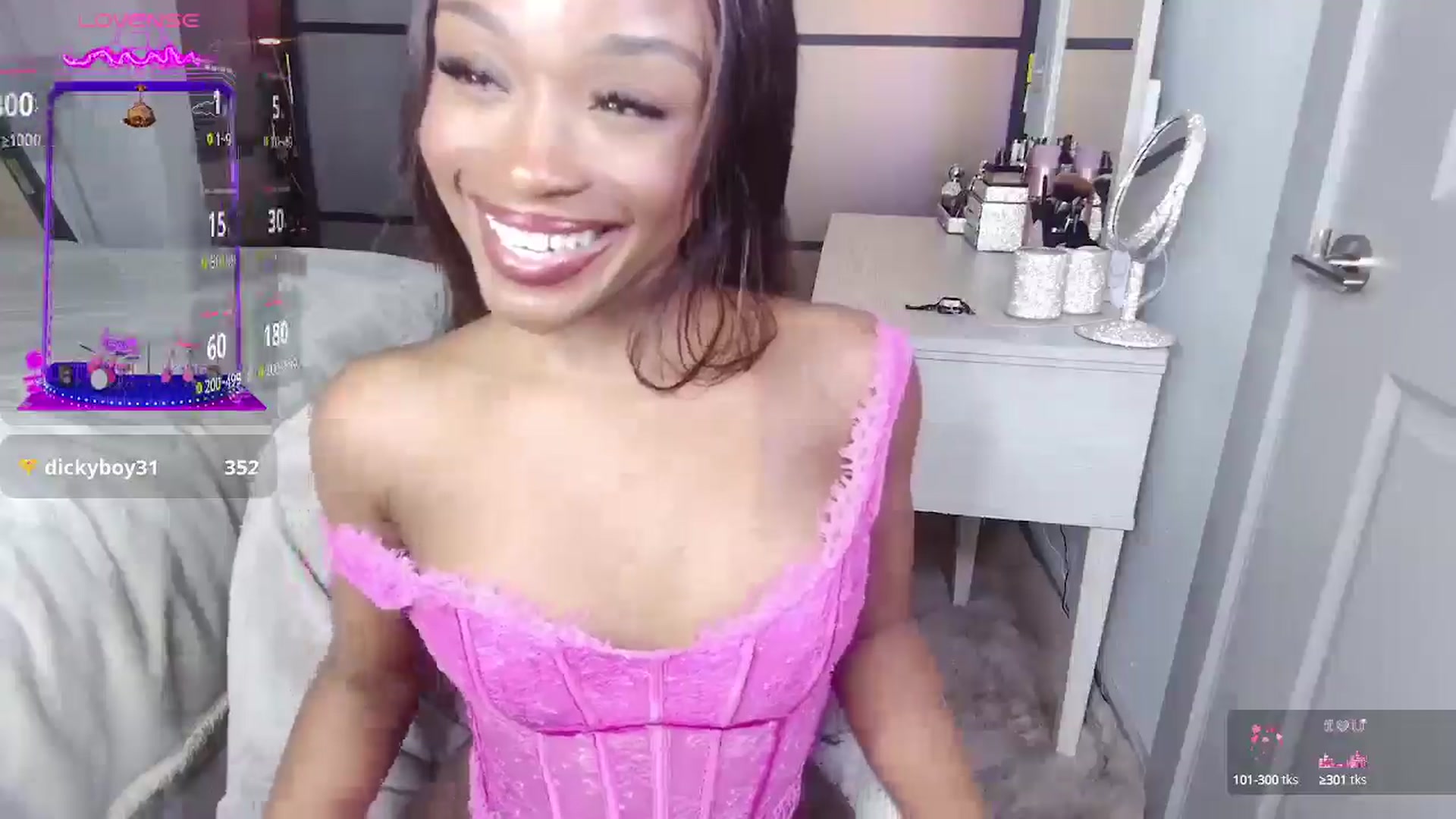 Gallery image thumbnail from AaliyahT's myfreecams stream on, 11/27/2024, 02:42 image 9 of 20