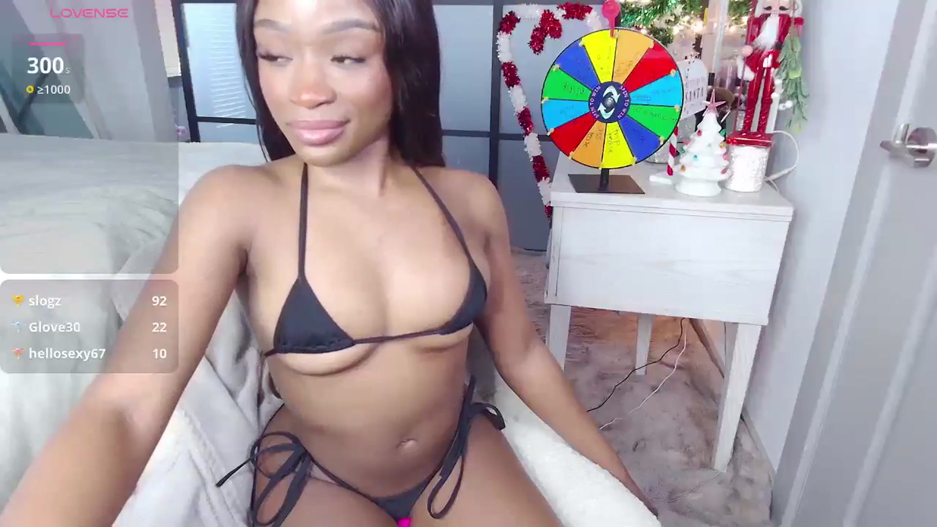 Gallery image thumbnail from AaliyahT's myfreecams stream on, 12/17/2024, 17:07 image 13 of 20