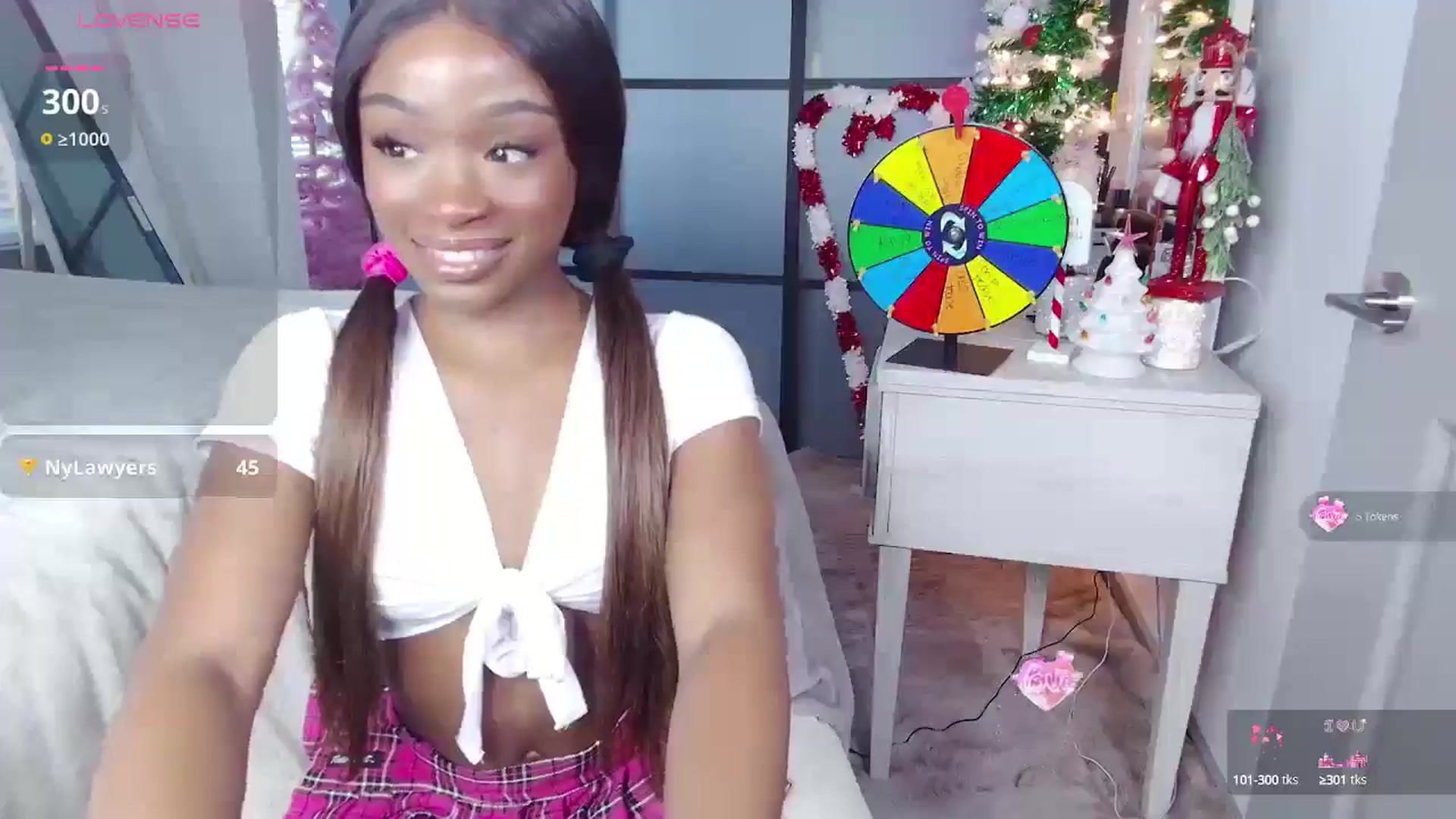 Gallery image thumbnail from AaliyahT's myfreecams stream on, 12/20/2024, 19:09 image 2 of 20