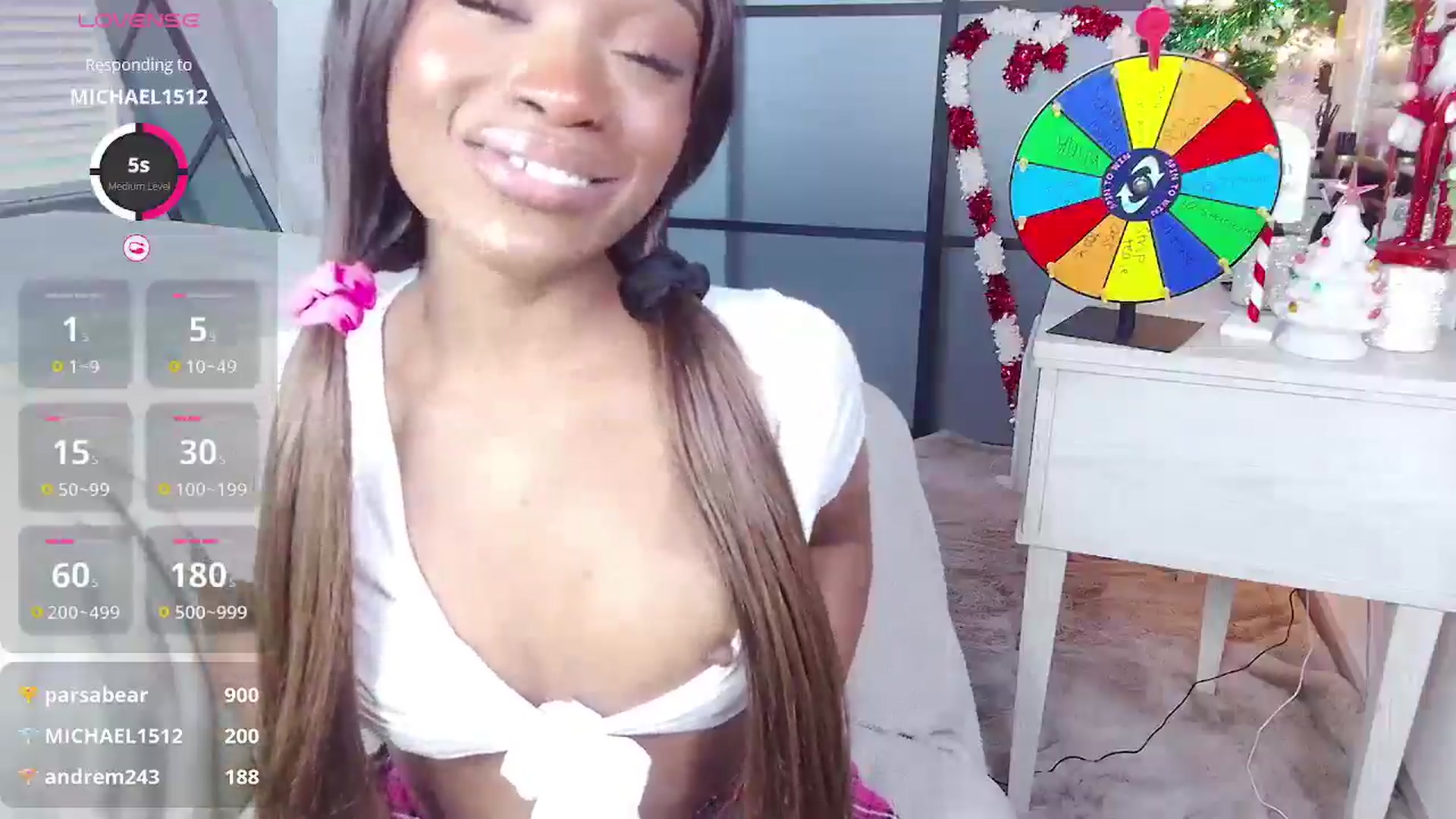 Gallery image thumbnail from AaliyahT's myfreecams stream on, 12/20/2024, 19:09 image 10 of 20