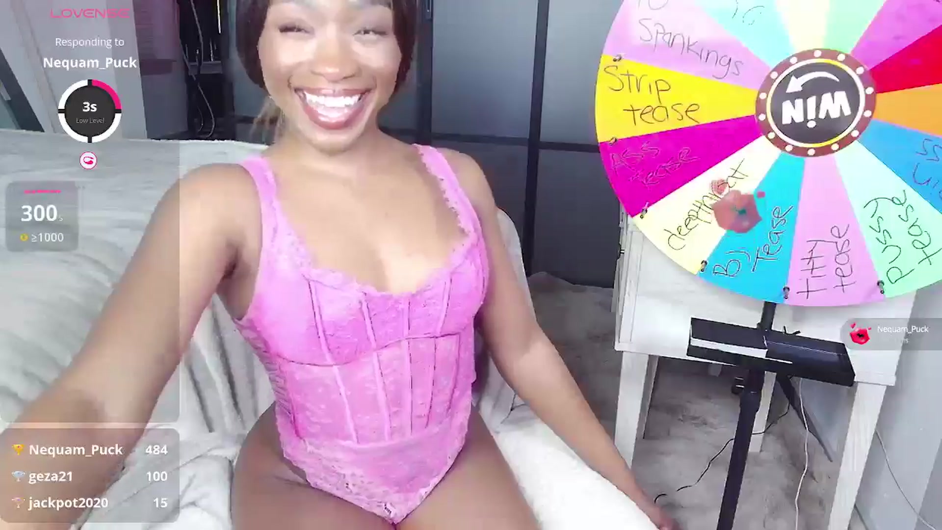 Gallery image thumbnail from AaliyahT's myfreecams stream on, 12/29/2024, 01:57 image 7 of 20