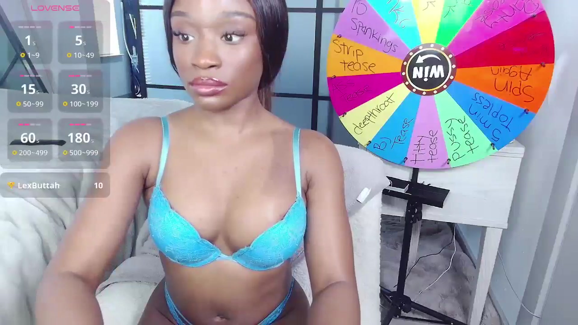 Gallery image thumbnail from AaliyahT's myfreecams stream on, 01/01/2025, 19:09 image 4 of 20