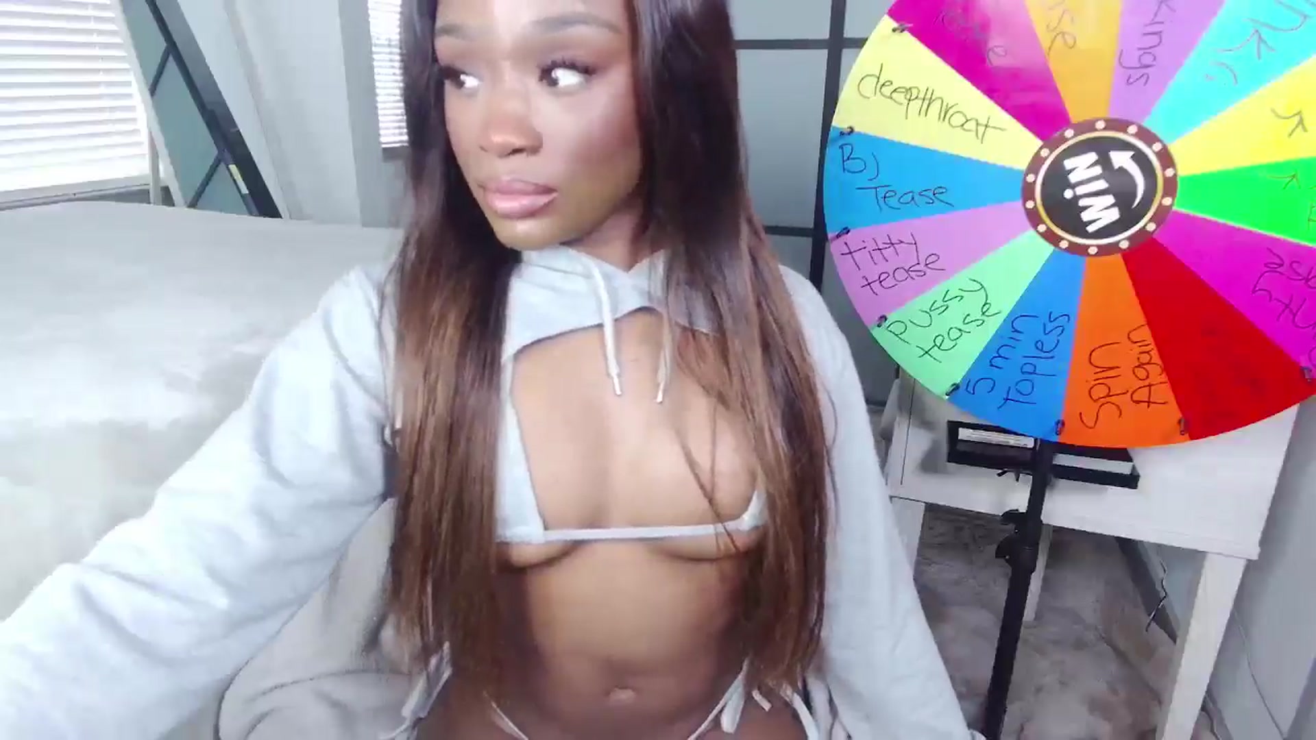 Gallery image thumbnail from AaliyahT's myfreecams stream on, 01/05/2025, 17:53 image 3 of 20