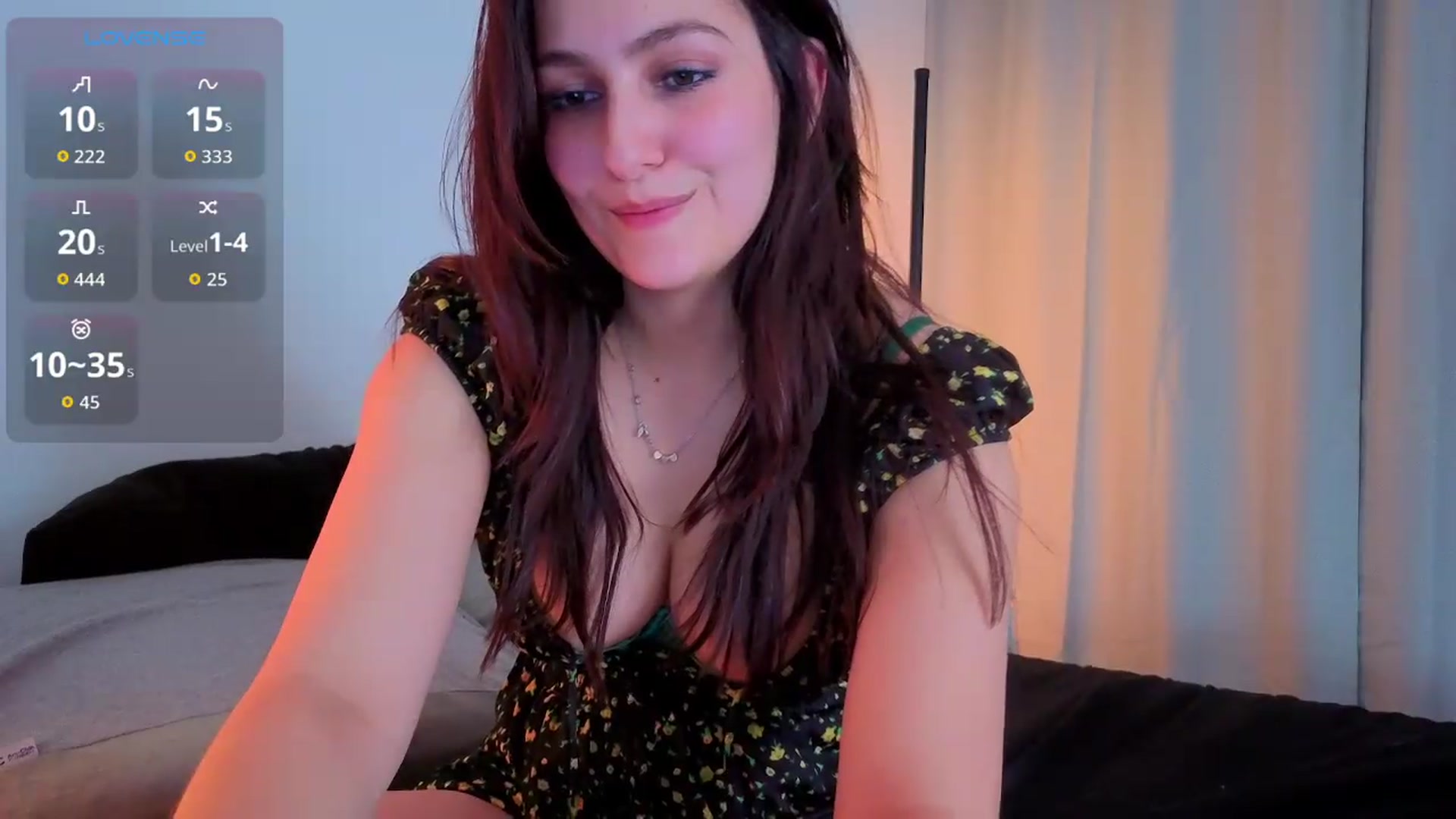 Gallery image thumbnail from Aalyss's myfreecams stream on, 09/04/2026, 03:42 image 11 of 20