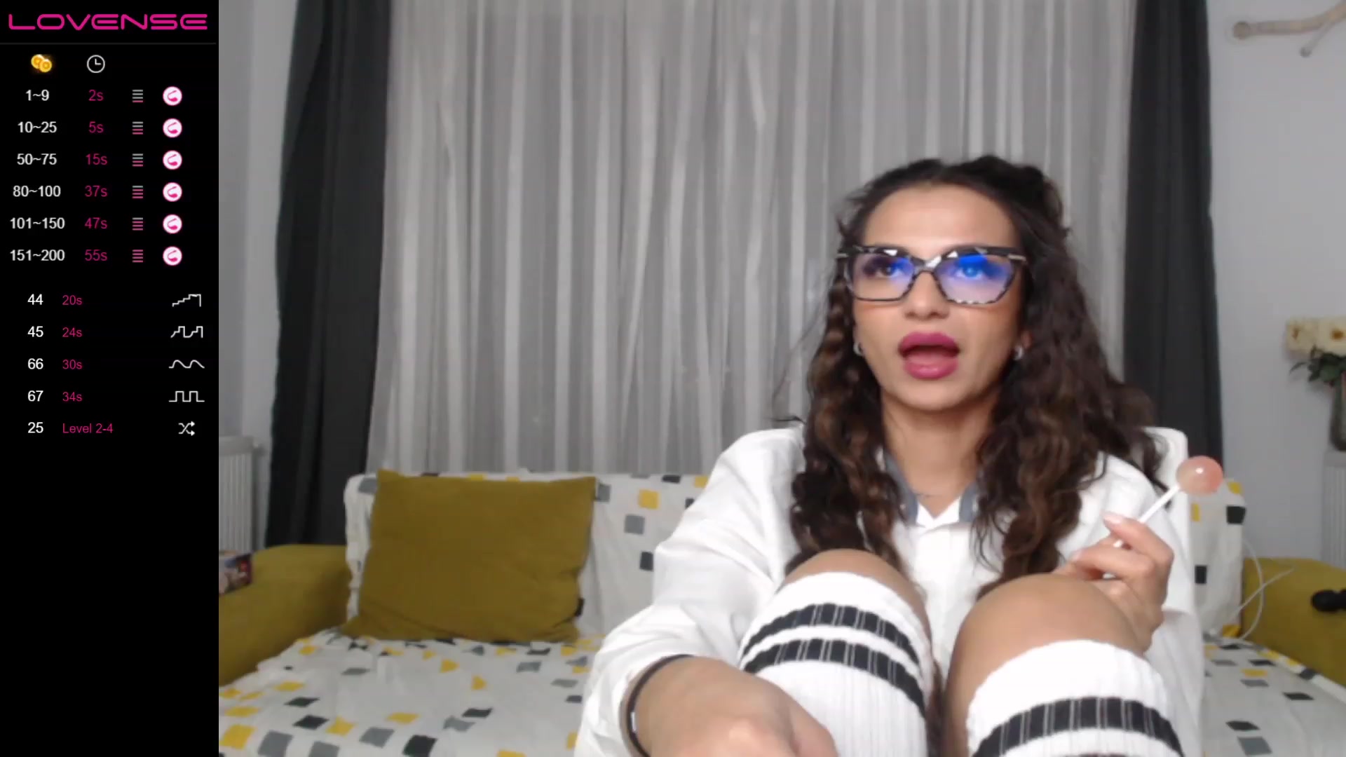 Gallery image thumbnail from Aana_lise's myfreecams stream on, 01/31/2023, 19:32 image 5 of 20