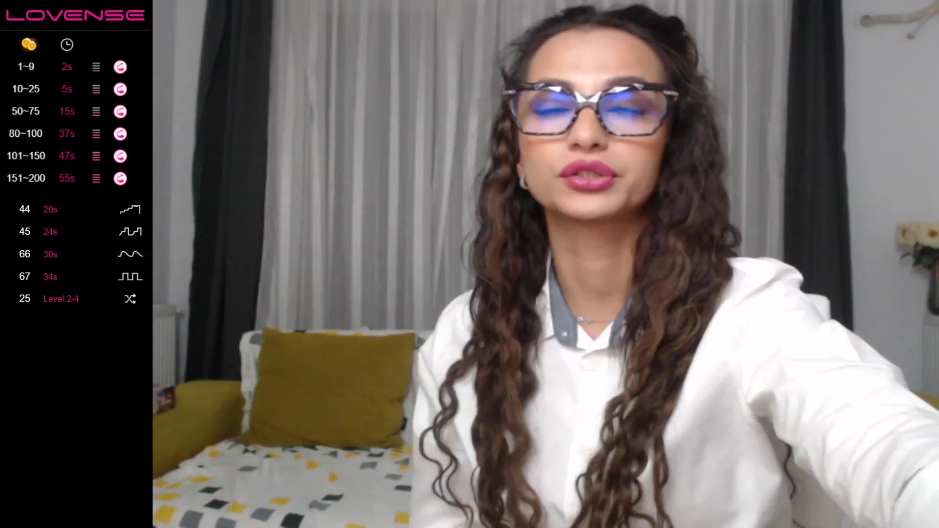 Gallery image thumbnail from Aana_lise's myfreecams stream on, 01/31/2023, 19:32 image 16 of 20