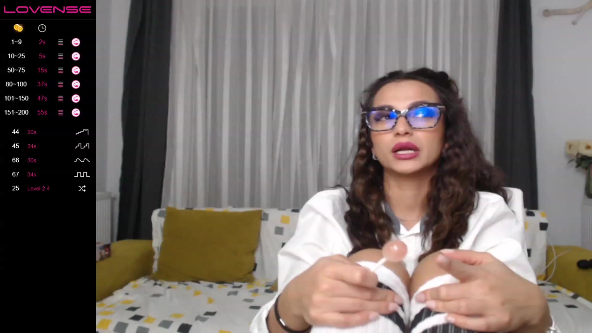 Gallery image thumbnail from Aana_lise's myfreecams stream on, 01/31/2023, 19:32 image 10 of 20