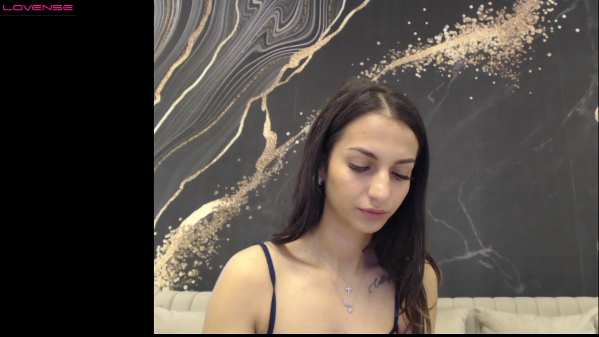Gallery image thumbnail from Aana_lise's myfreecams stream on, 03/16/2023, 07:37 image 19 of 20