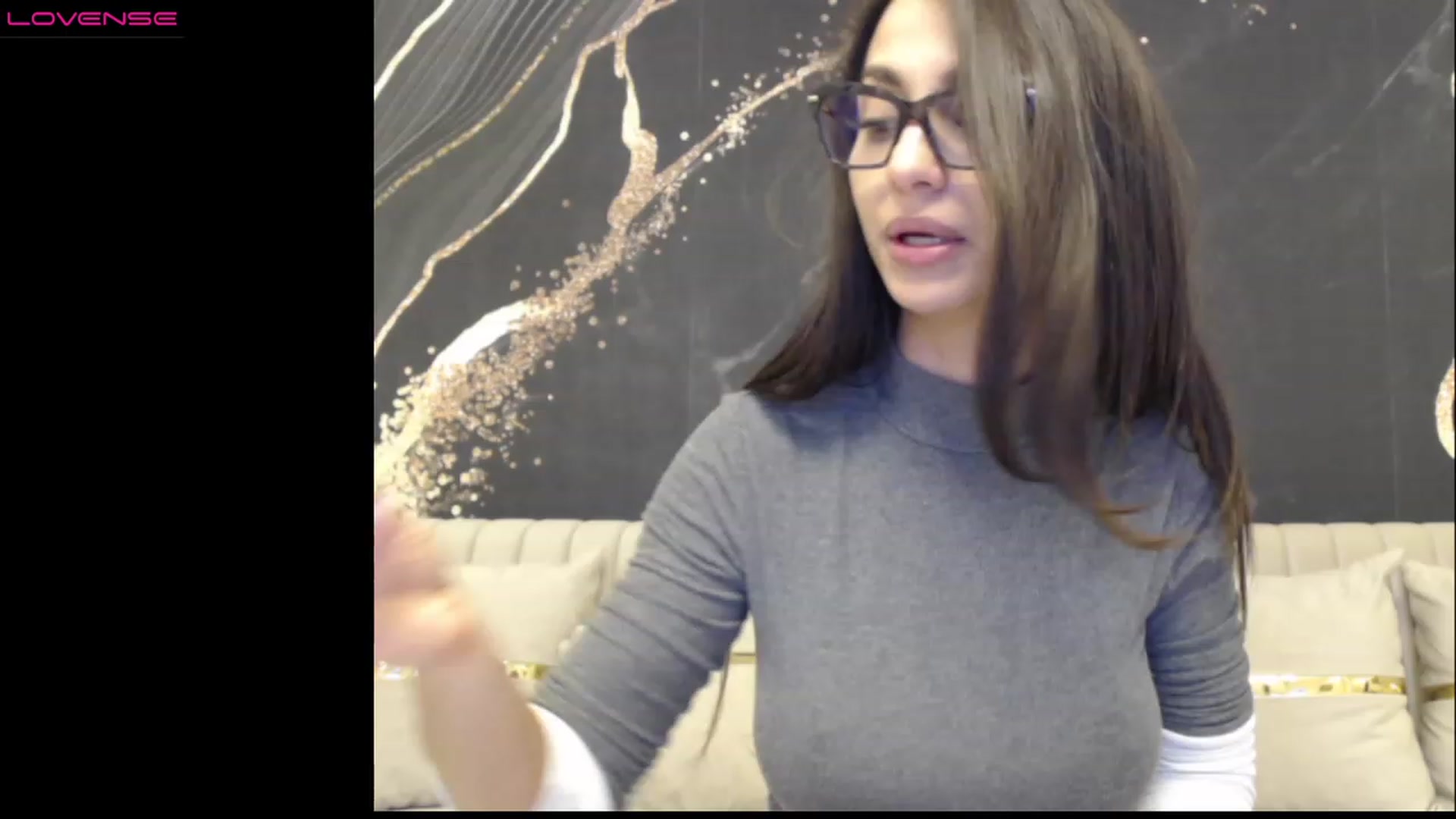 Gallery image thumbnail from Aana_lise's myfreecams stream on, 03/16/2023, 23:04 image 19 of 20