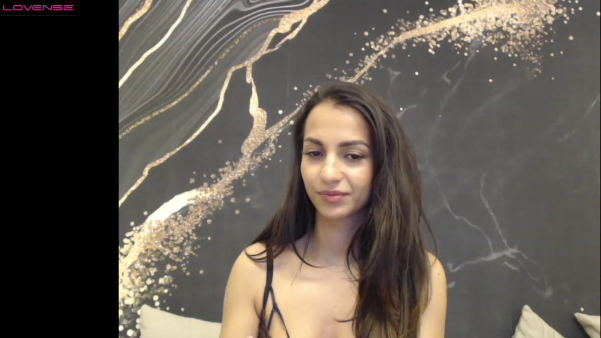 Gallery image thumbnail from Aana_lise's myfreecams stream on, 03/20/2023, 20:54 image 13 of 20