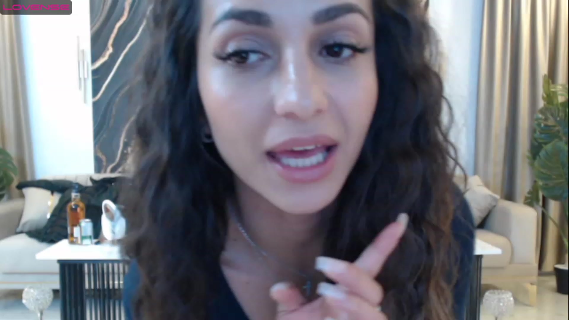 Gallery image thumbnail from Aana_lise's myfreecams stream on, 03/22/2023, 19:43 image 20 of 20