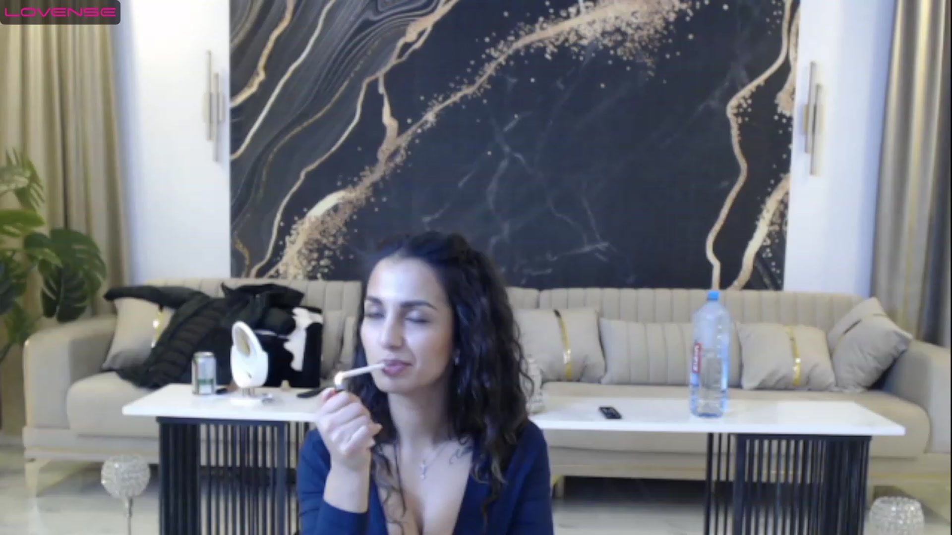 Gallery image thumbnail from Aana_lise's myfreecams stream on, 03/22/2023, 20:39 image 17 of 20