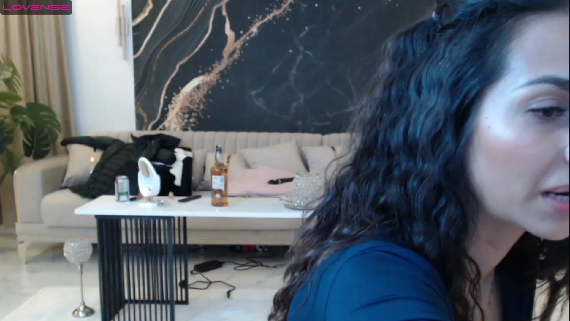 Gallery image thumbnail from Aana_lise's myfreecams stream on, 03/22/2023, 20:39 image 18 of 20