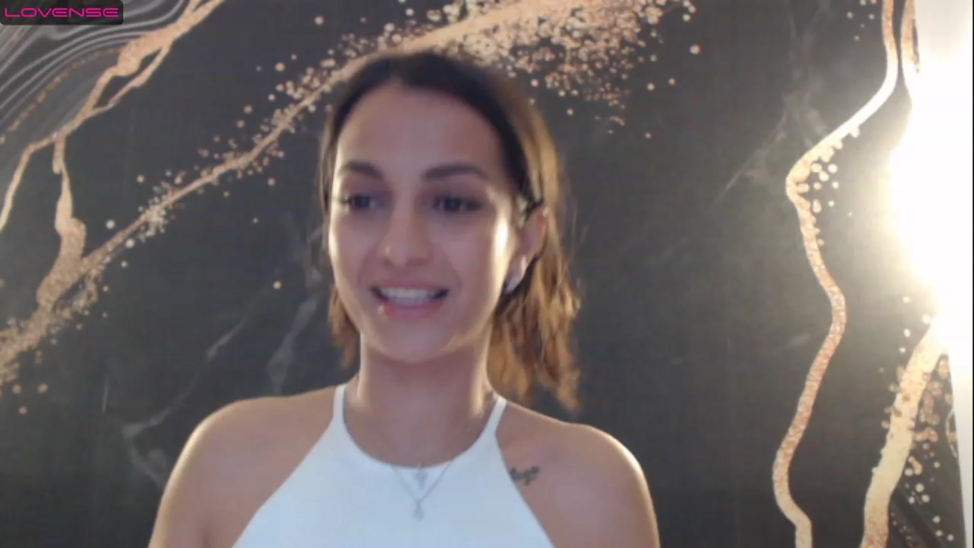 Gallery image thumbnail from Aana_lise's myfreecams stream on, 03/29/2023, 19:58 image 2 of 20