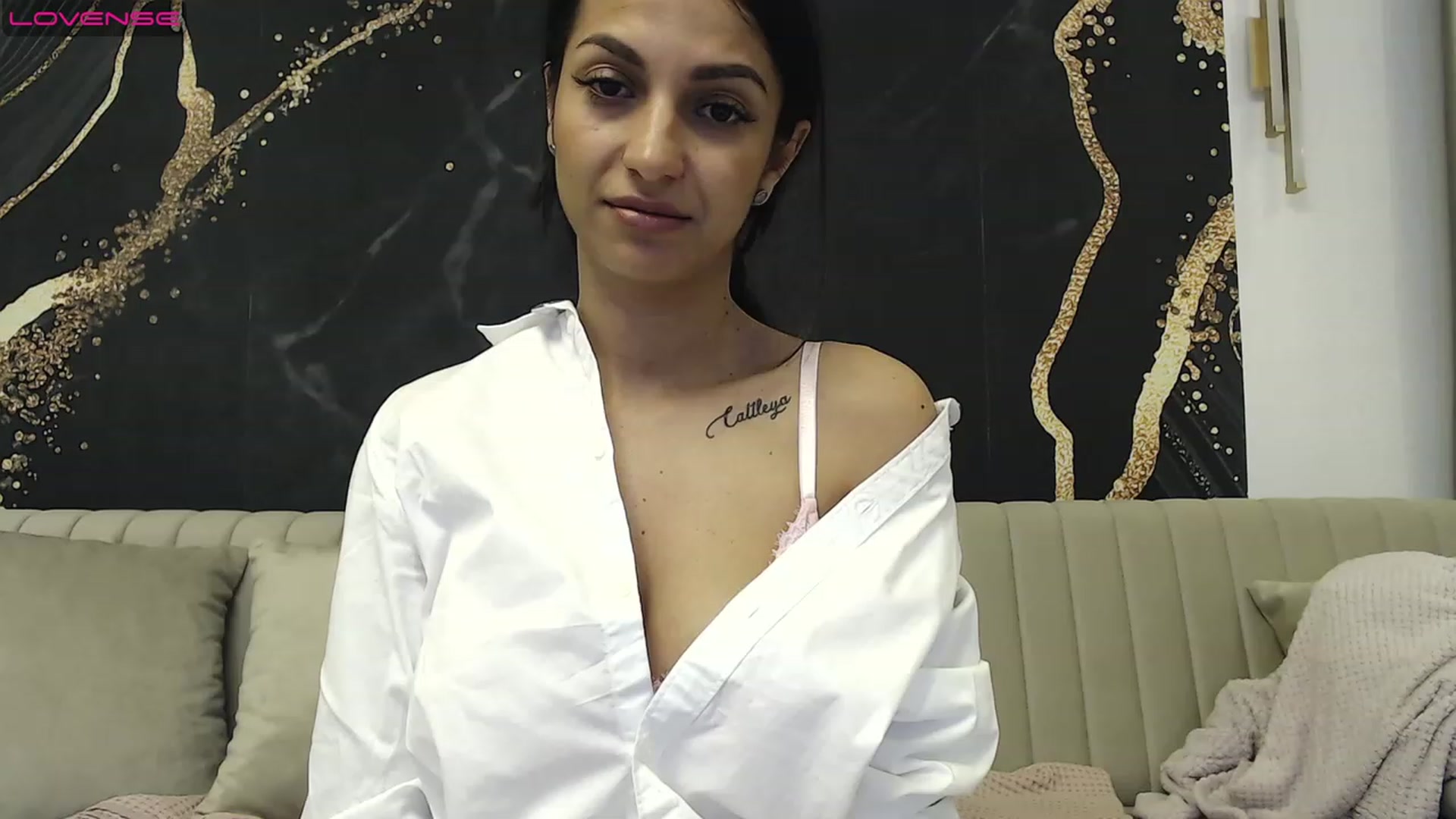 Gallery image thumbnail from Aana_lise's myfreecams stream on, 04/13/2023, 19:46 image 7 of 20