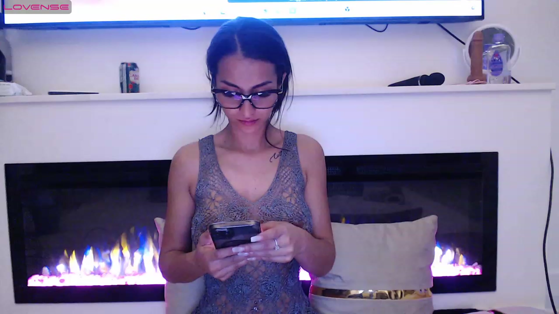 Gallery image thumbnail from Aana_lise's myfreecams stream on, 04/14/2023, 20:49 image 3 of 20