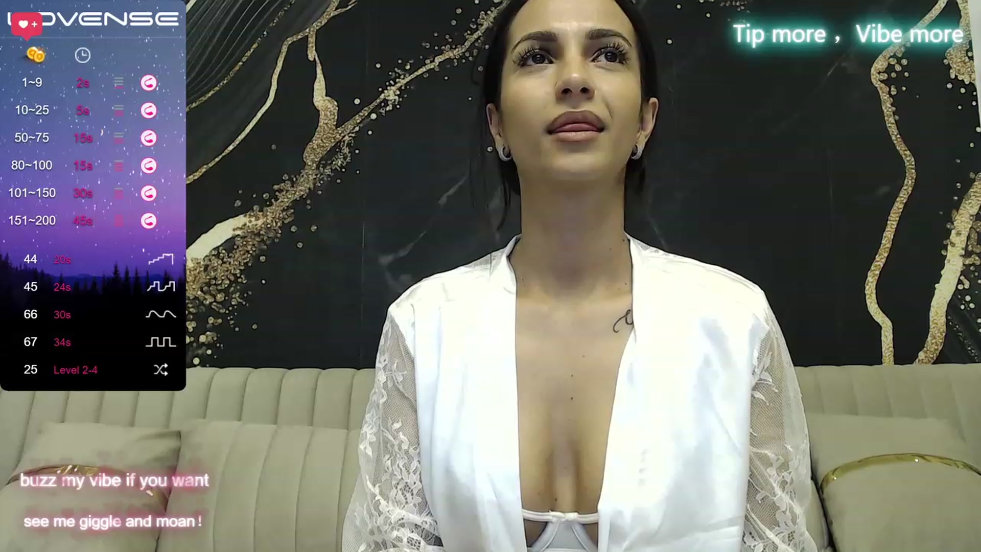 Gallery image thumbnail from Aana_lise's myfreecams stream on, 05/03/2023, 18:58 image 15 of 20