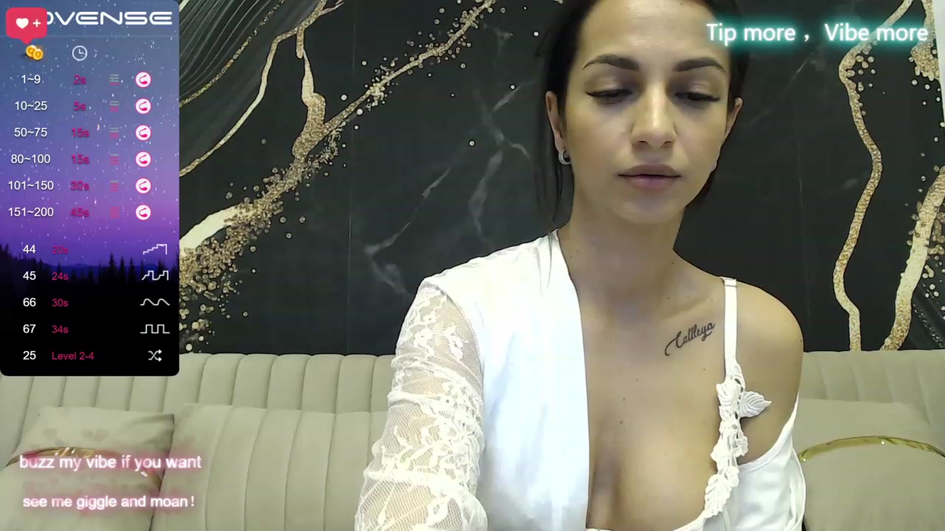 Gallery image thumbnail from Aana_lise's myfreecams stream on, 05/03/2023, 18:58 image 17 of 20