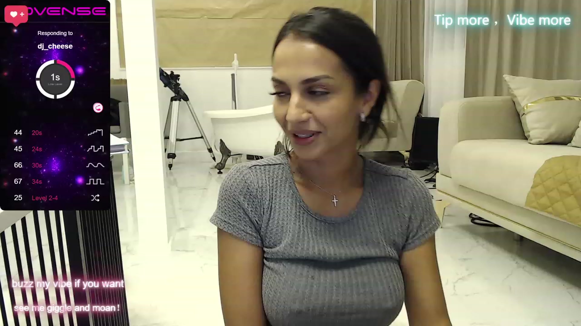 Gallery image thumbnail from Aana_lise's myfreecams stream on, 07/03/2023, 21:01 image 14 of 20