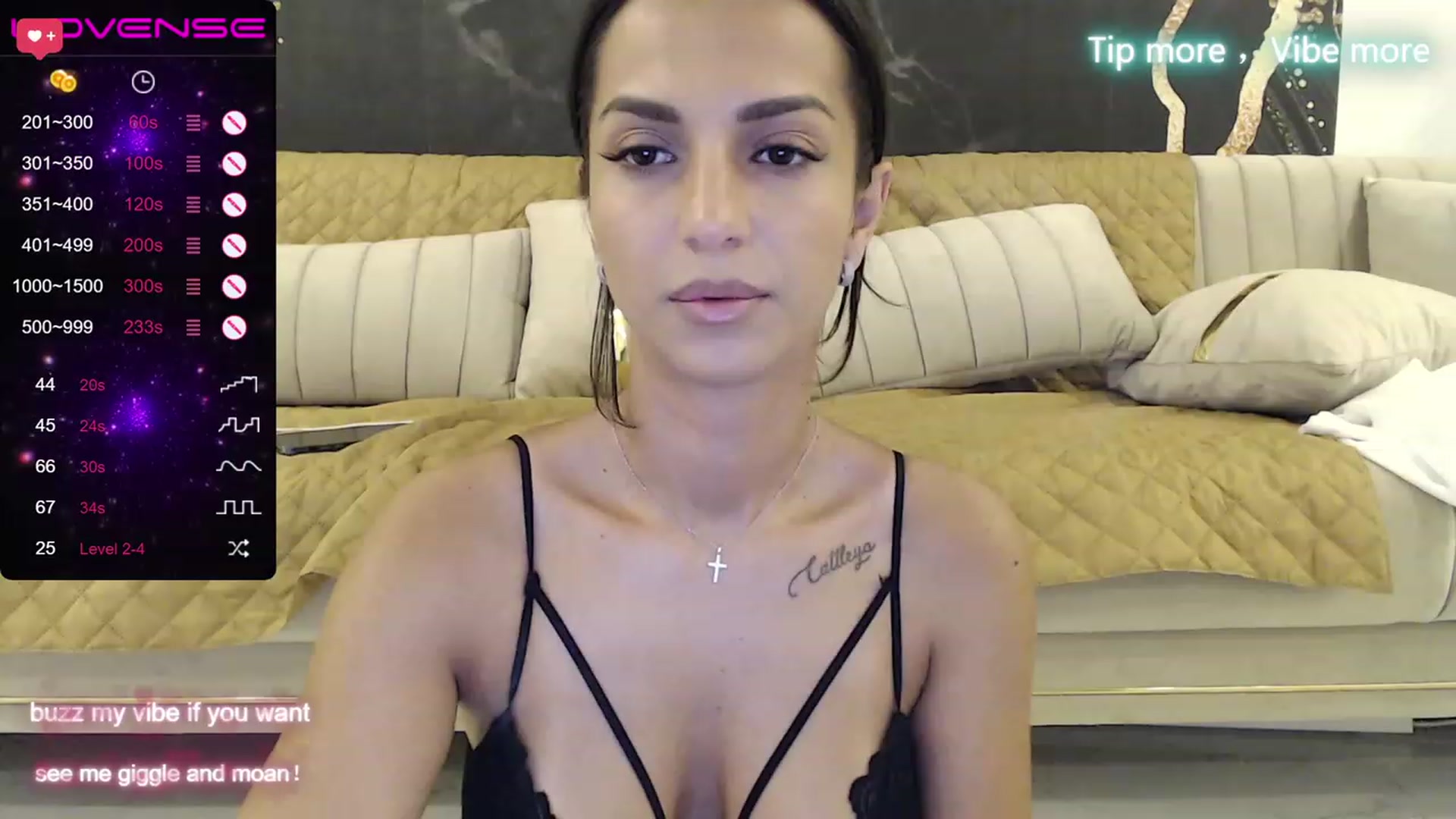 Gallery image thumbnail from Aana_lise's myfreecams stream on, 07/04/2023, 21:07 image 2 of 20