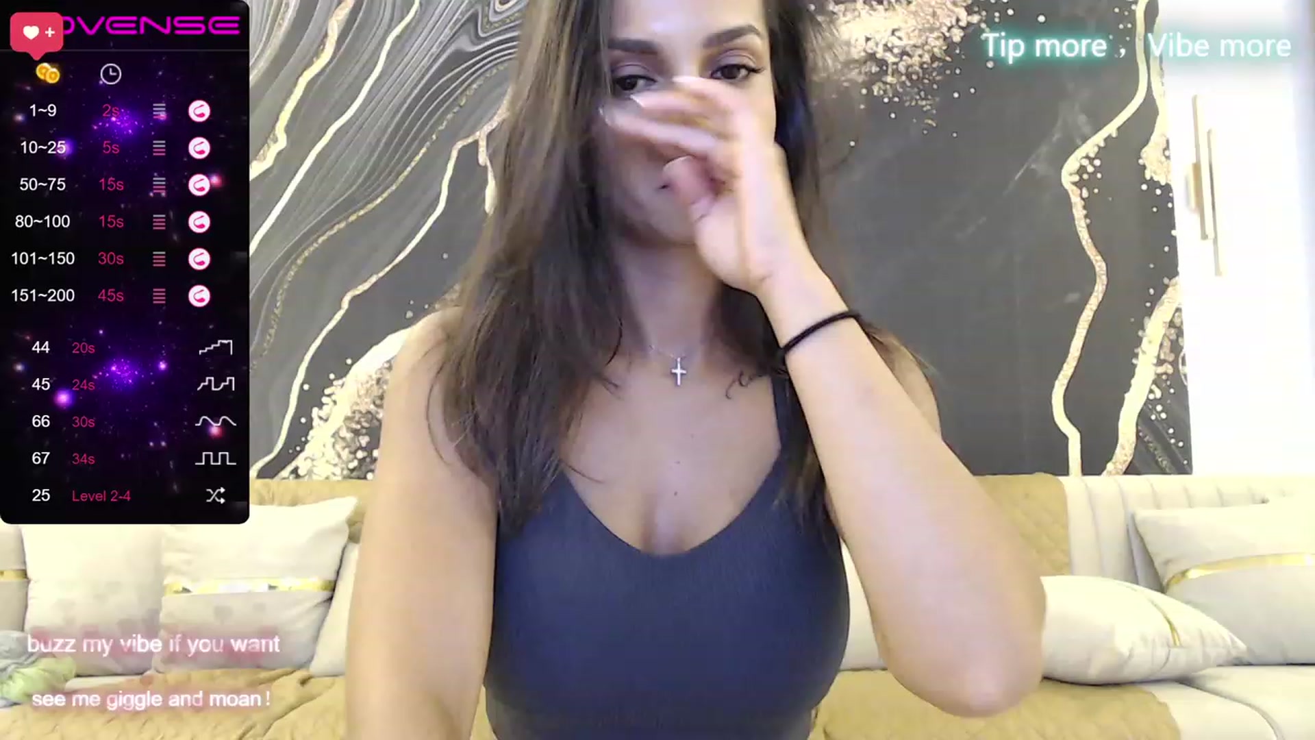 Gallery image thumbnail from Aana_lise's myfreecams stream on, 07/12/2023, 21:45 image 3 of 20