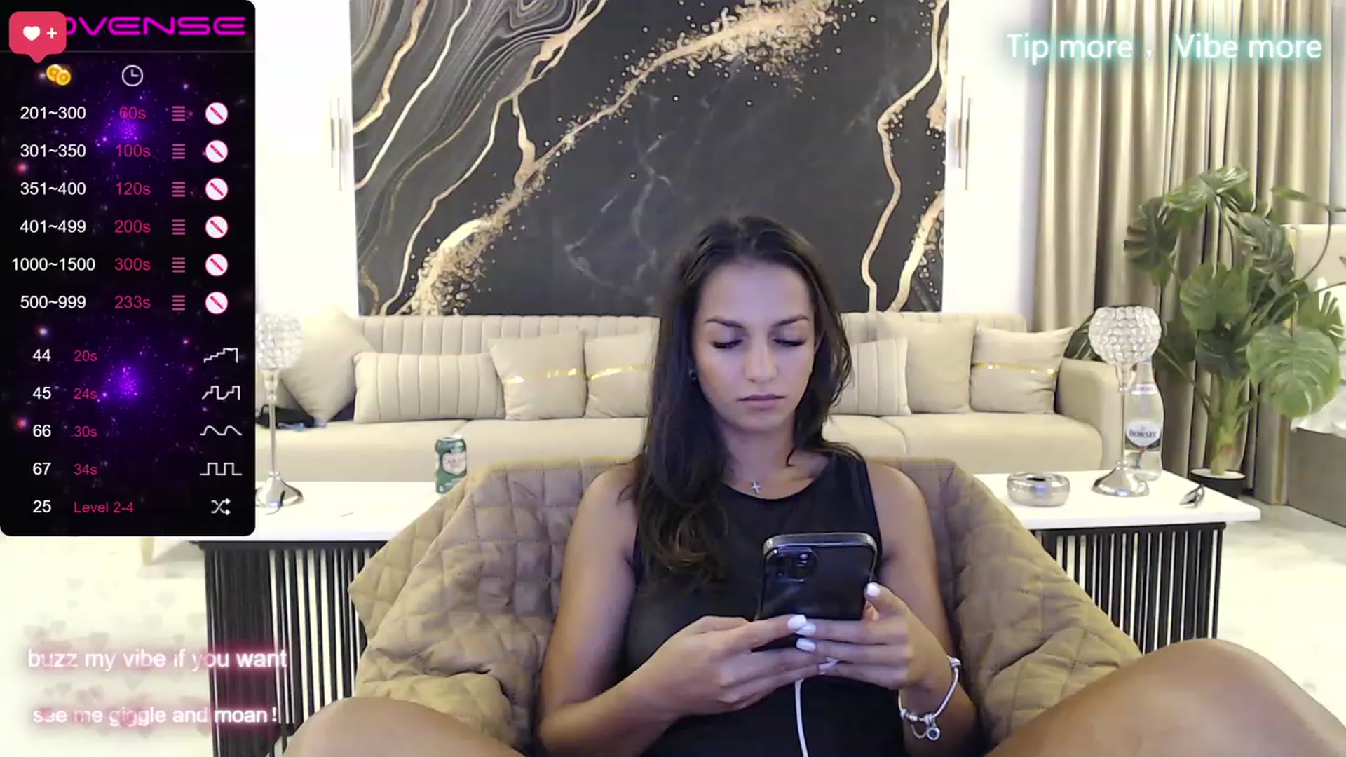 Gallery image thumbnail from Aana_lise's myfreecams stream on, 07/27/2023, 20:05 image 7 of 20