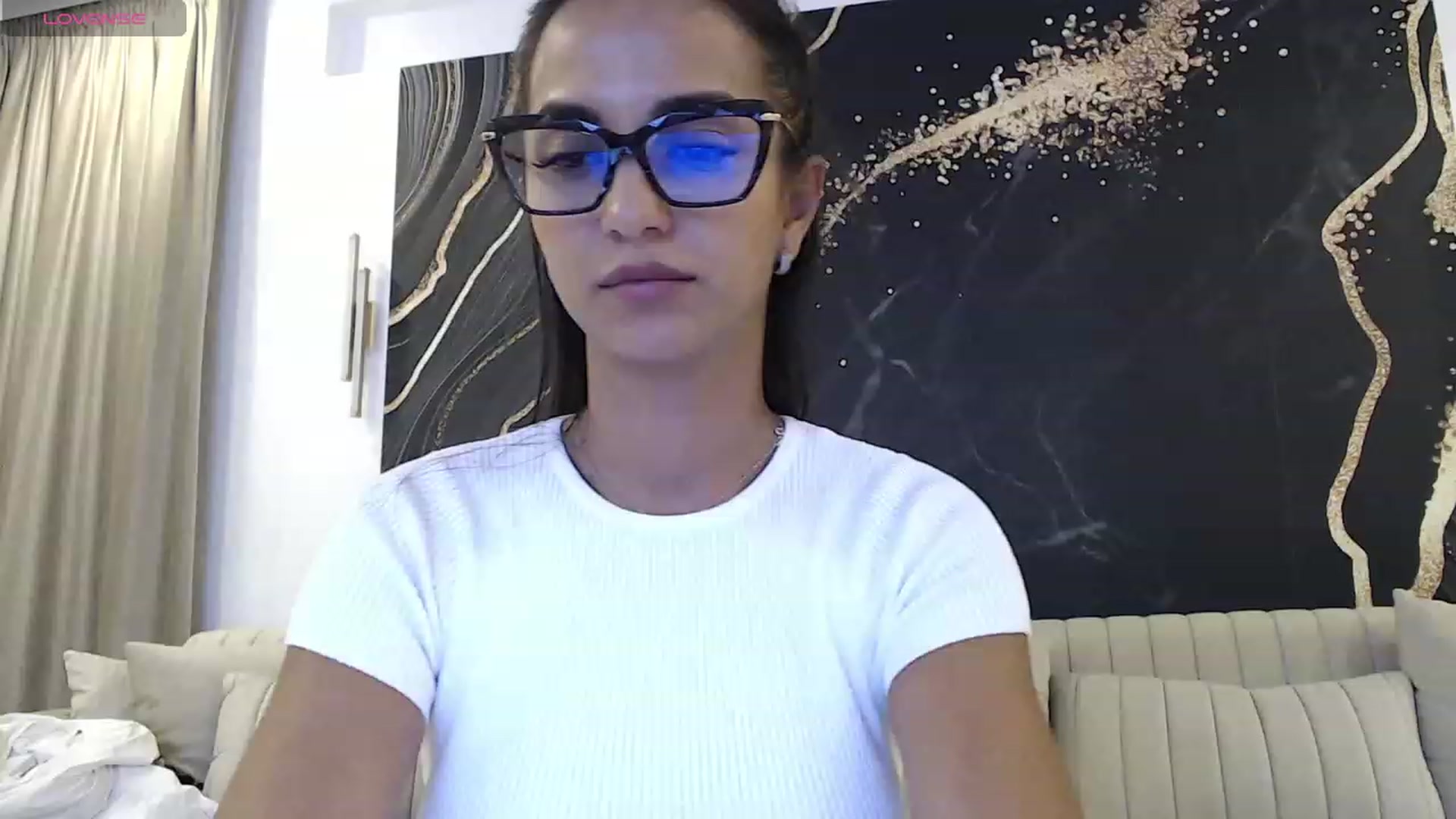 Gallery image thumbnail from Aana_lise's myfreecams stream on, 09/20/2023, 18:09 image 12 of 20
