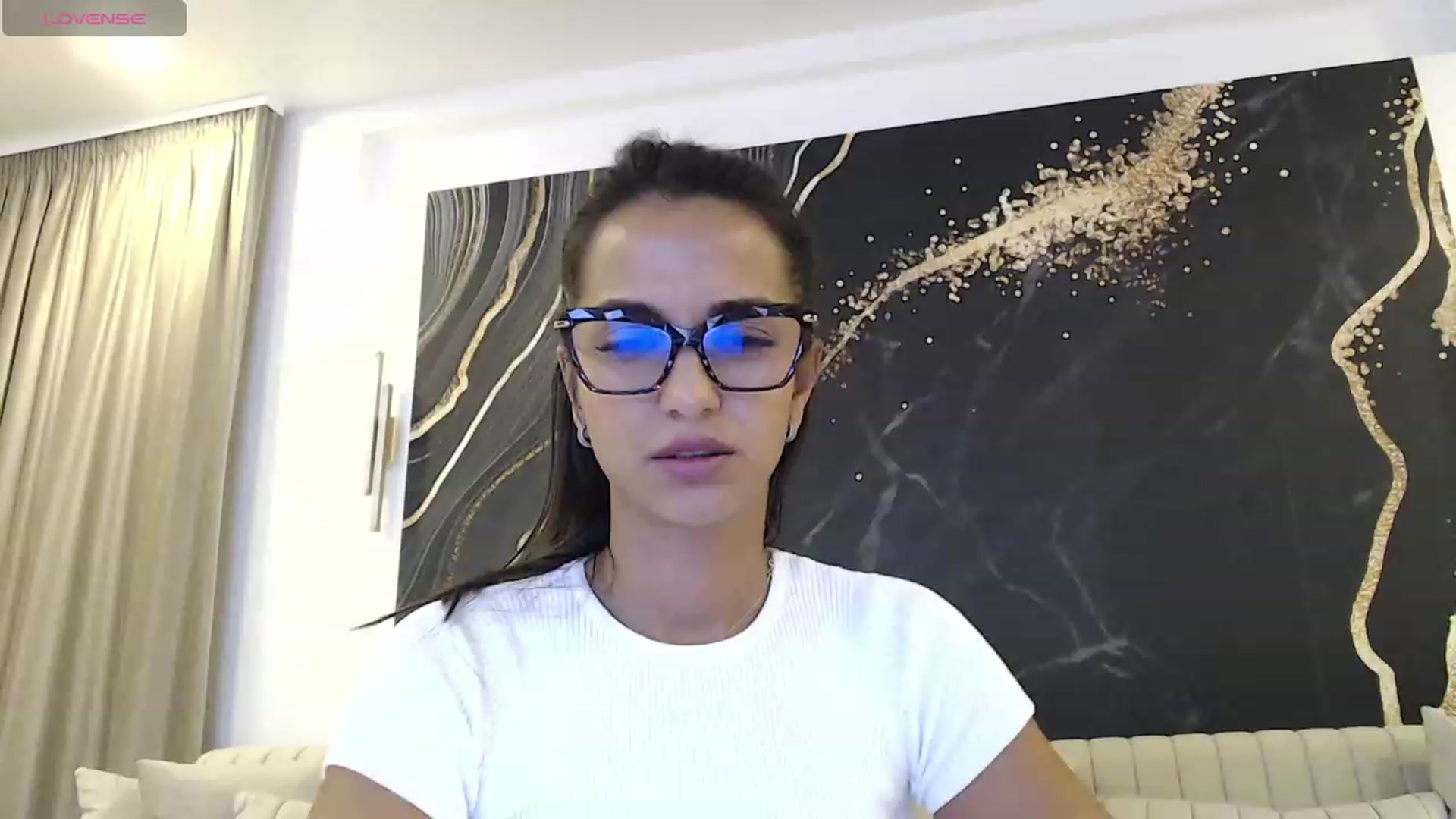 Gallery image thumbnail from Aana_lise's myfreecams stream on, 09/20/2023, 18:09 image 10 of 20
