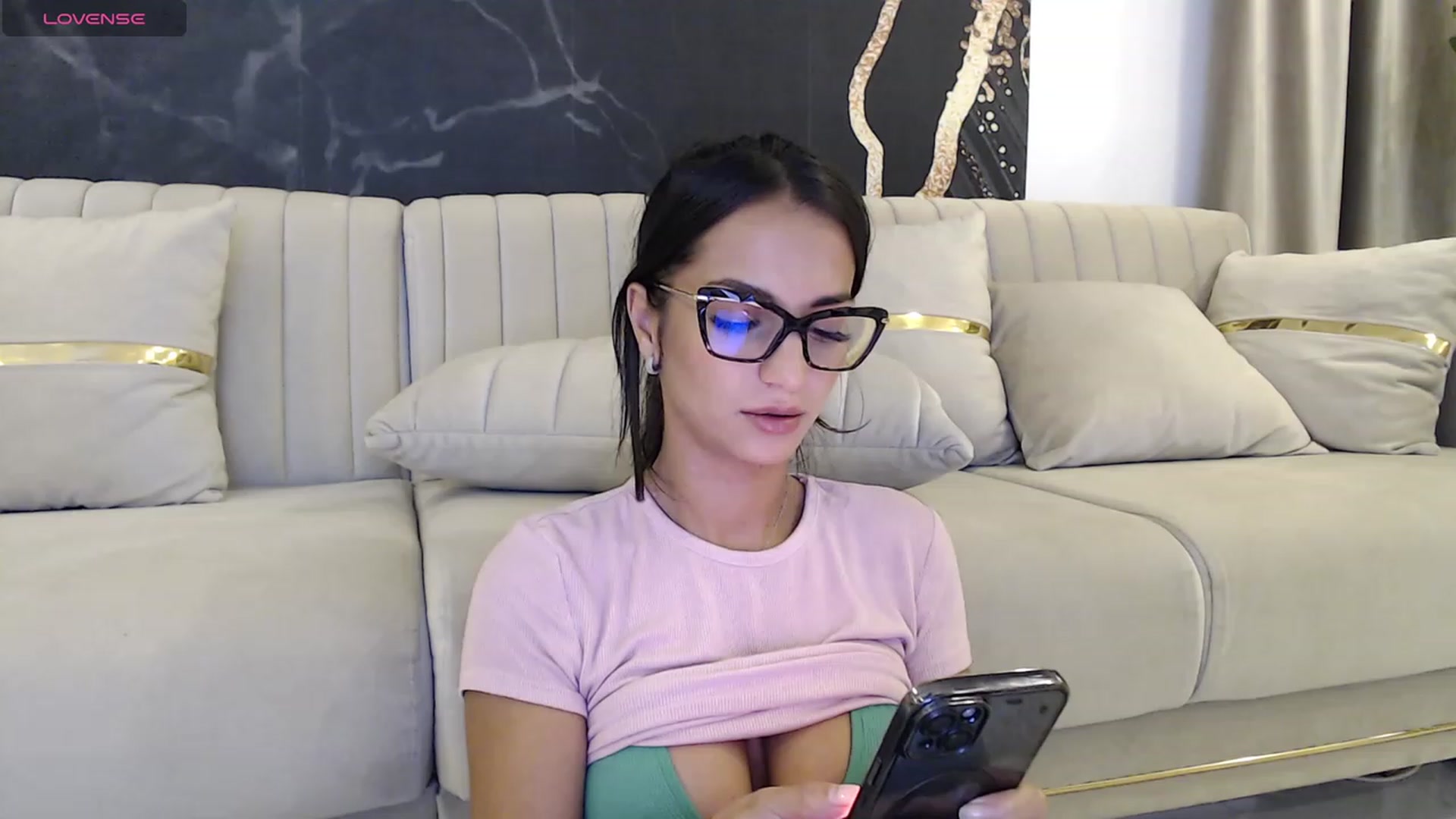 Gallery image thumbnail from Aana_lise's myfreecams stream on, 09/26/2023, 20:33 image 2 of 20