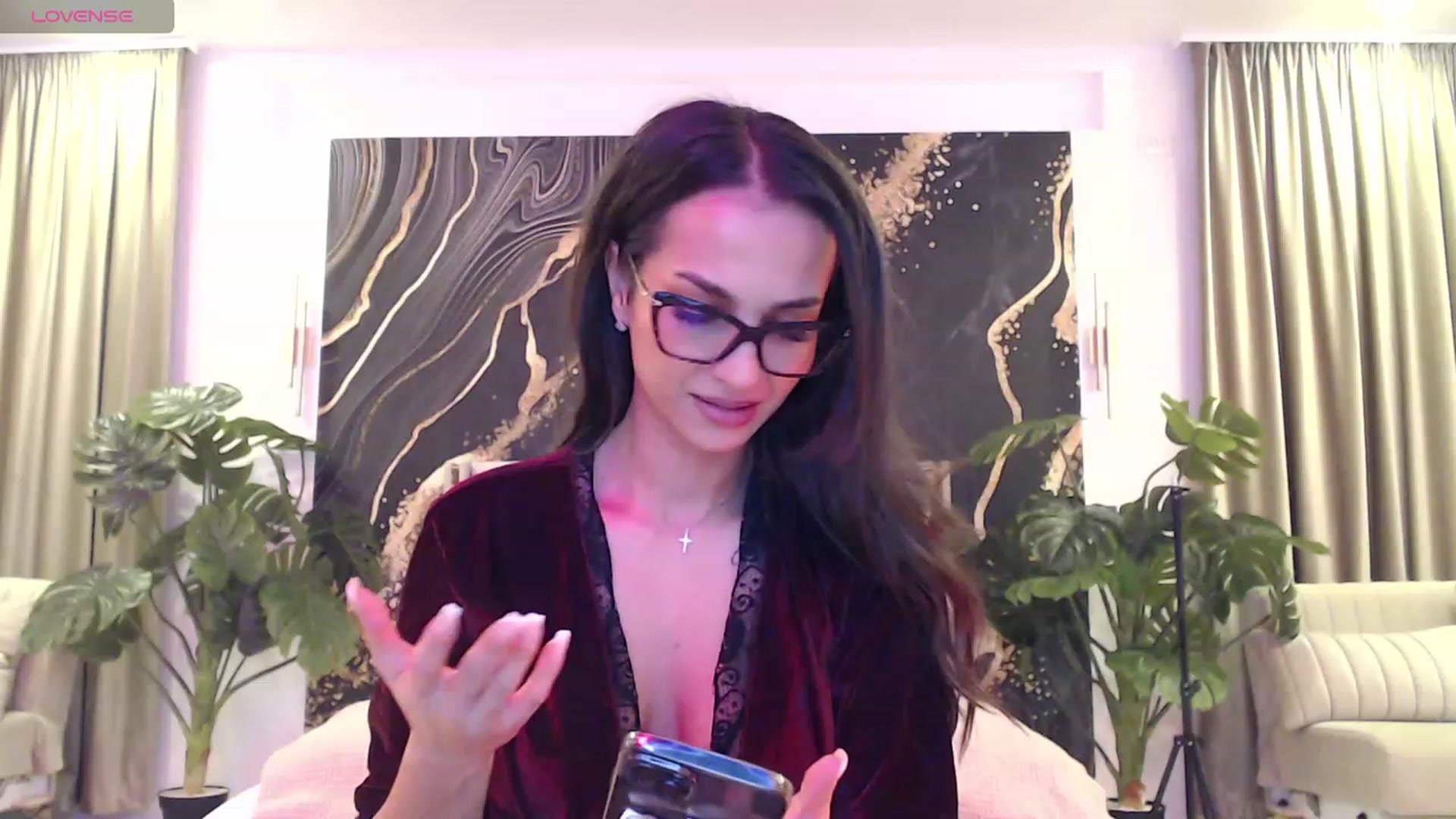 Gallery image thumbnail from Aana_lise's myfreecams stream on, 02/15/2024, 21:02 image 9 of 20