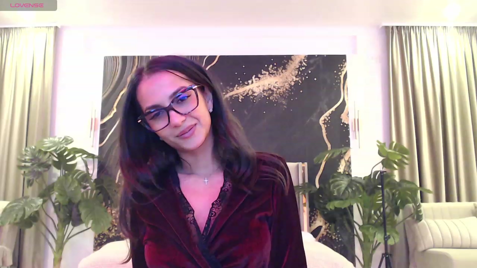 Gallery image thumbnail from Aana_lise's myfreecams stream on, 02/15/2024, 21:02 image 6 of 20