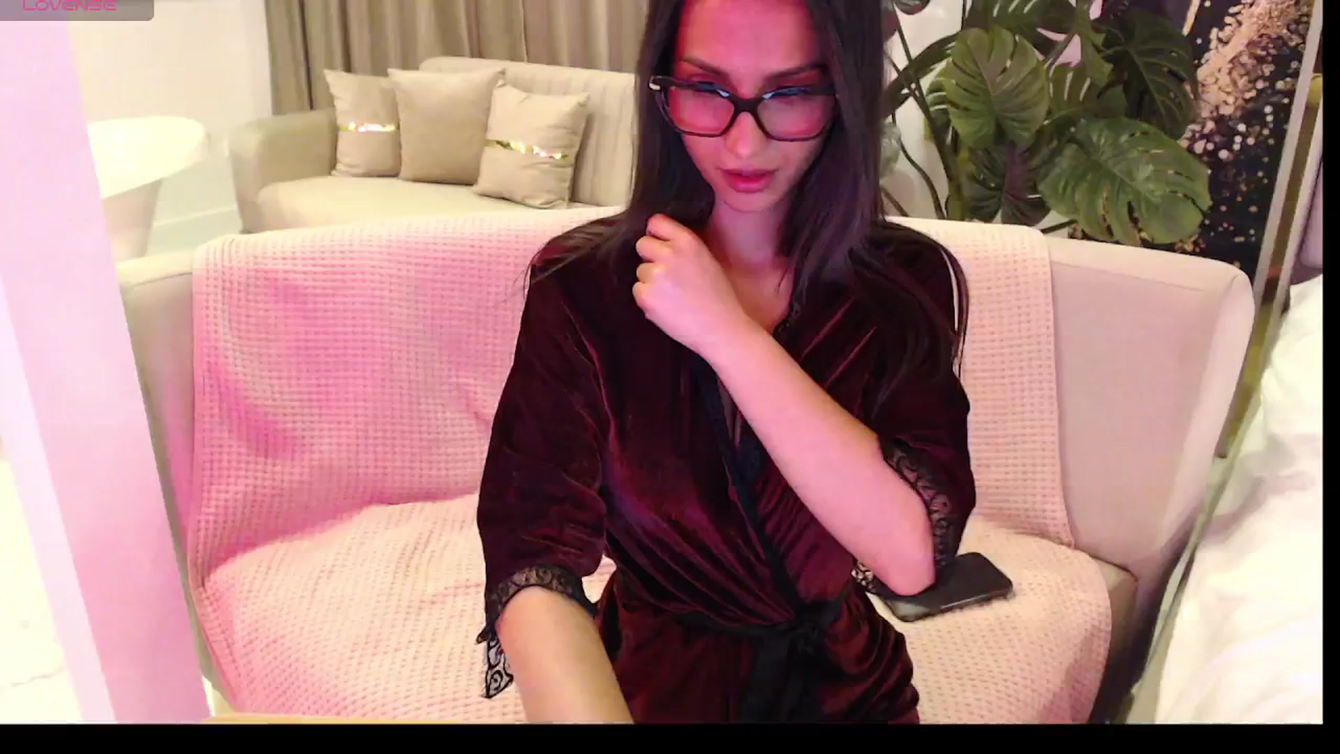 Gallery image thumbnail from Aana_lise's myfreecams stream on, 04/30/2024, 19:33 image 1 of 20